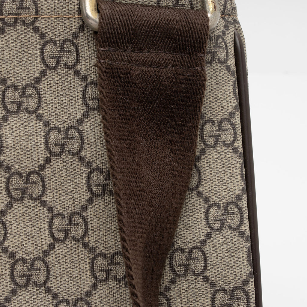 Gucci GG Supreme Classic Flat Medium Messenger (SHF-CUfNXw)