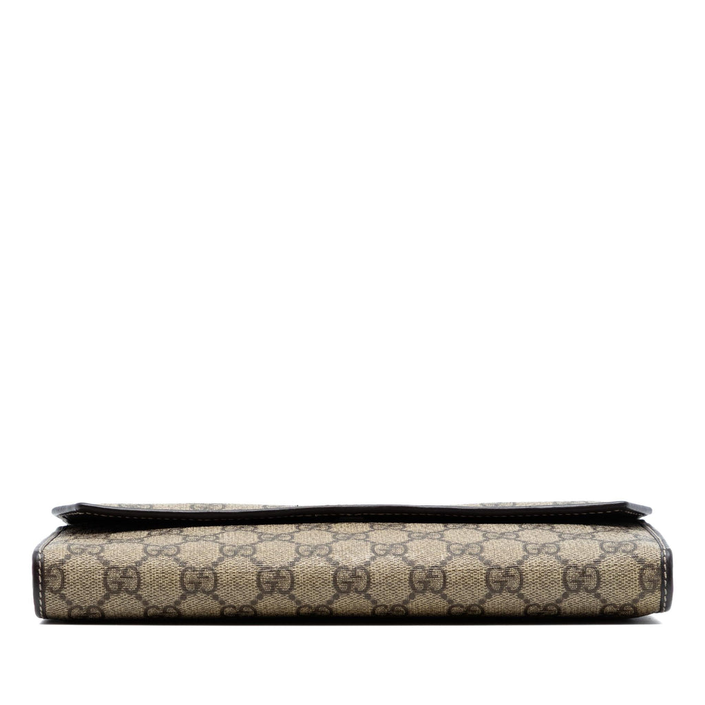 Gucci GG Supreme Clutch