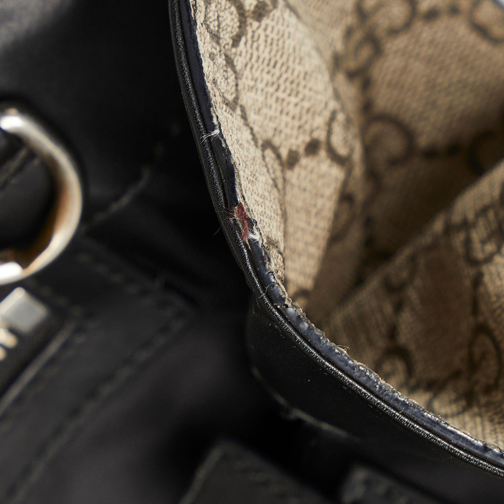 Gucci GG Supreme Convertible Soft Tote (SHG-W3x4zT)
