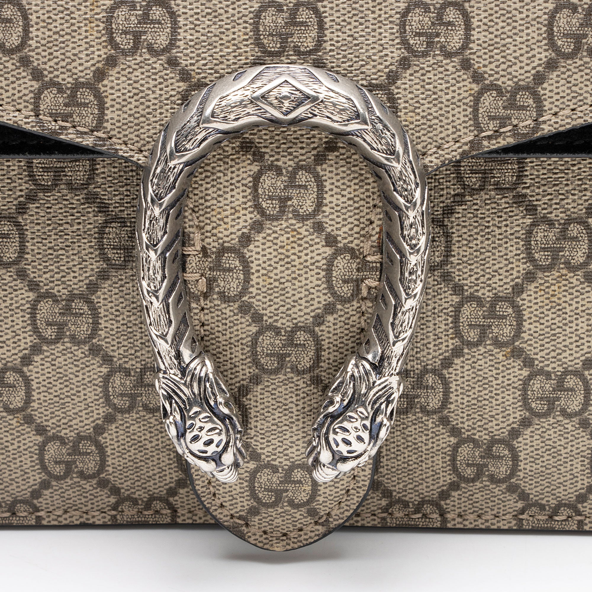 Gucci GG Supreme Dionysus Medium Shoulder Bag