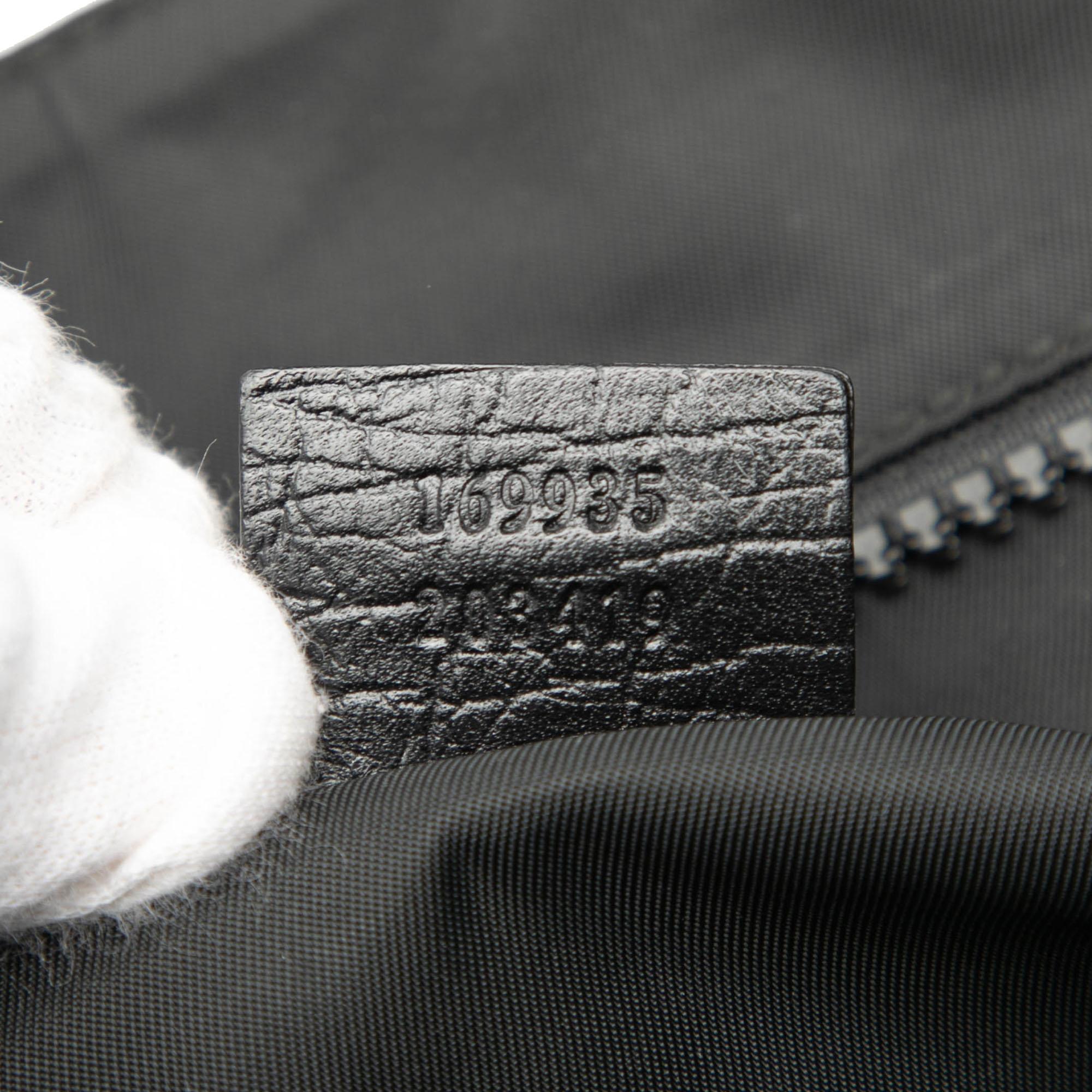 Gucci GG Supreme Flap Messenger Bag