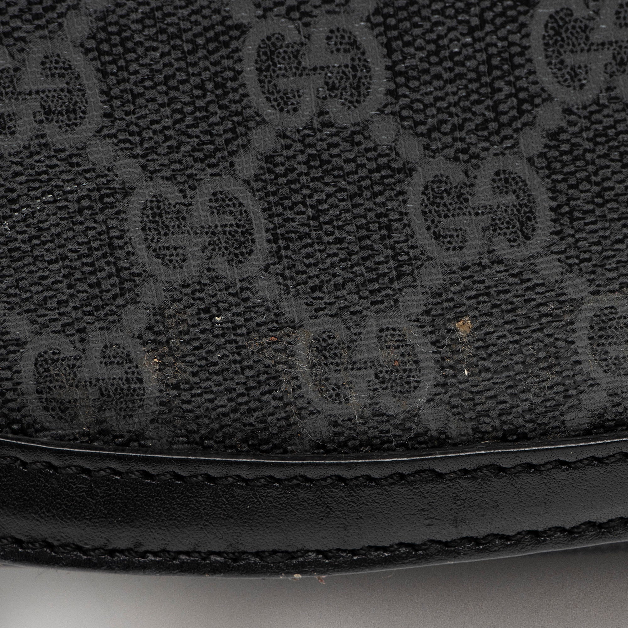 Gucci GG Supreme Large Flap Messenger