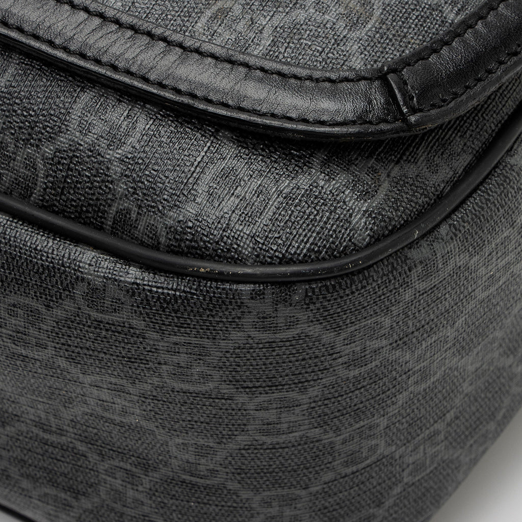 Gucci GG Supreme Large Flap Messenger
