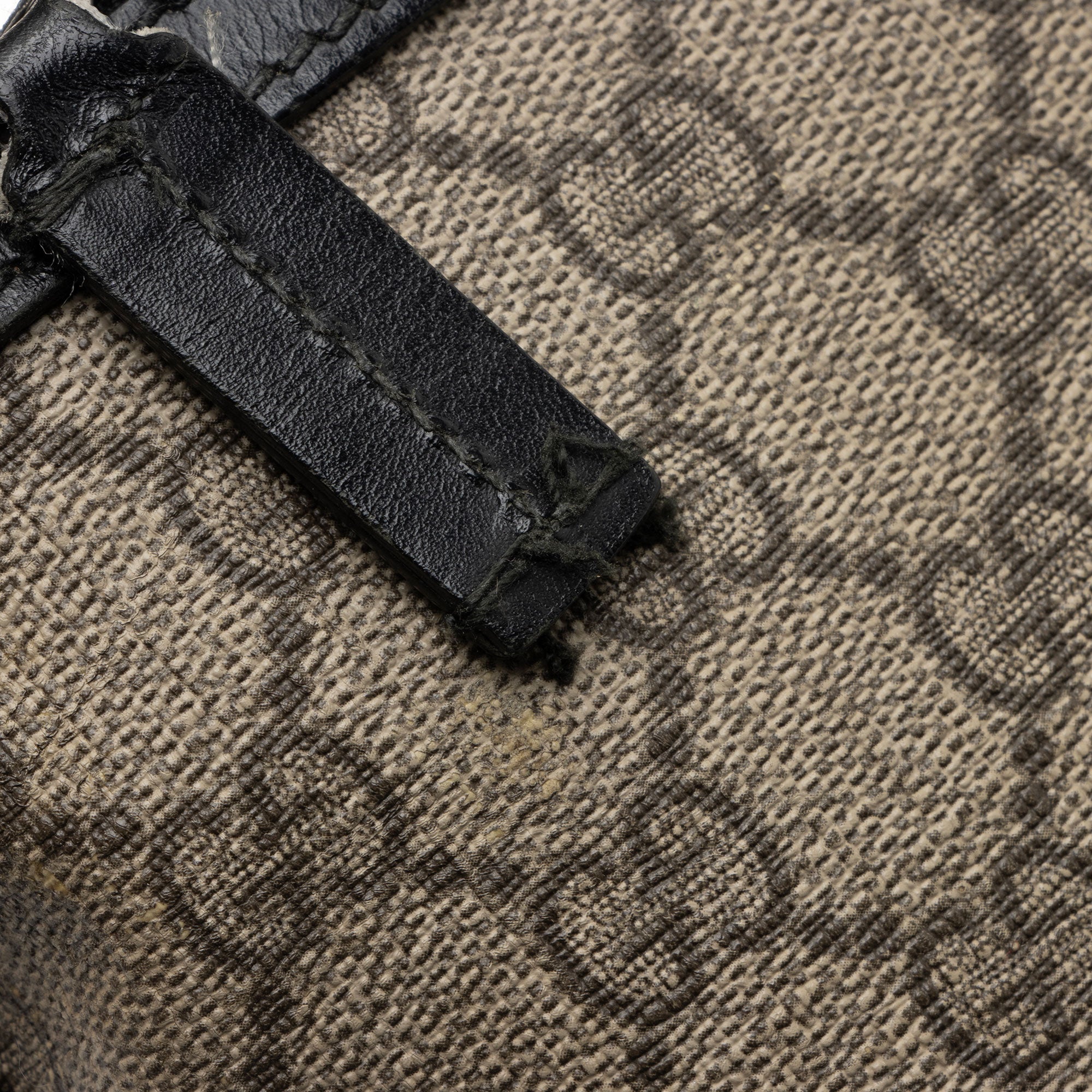 Gucci GG Supreme Flat Front Zip Messenger (SHF-7C0ZEs)