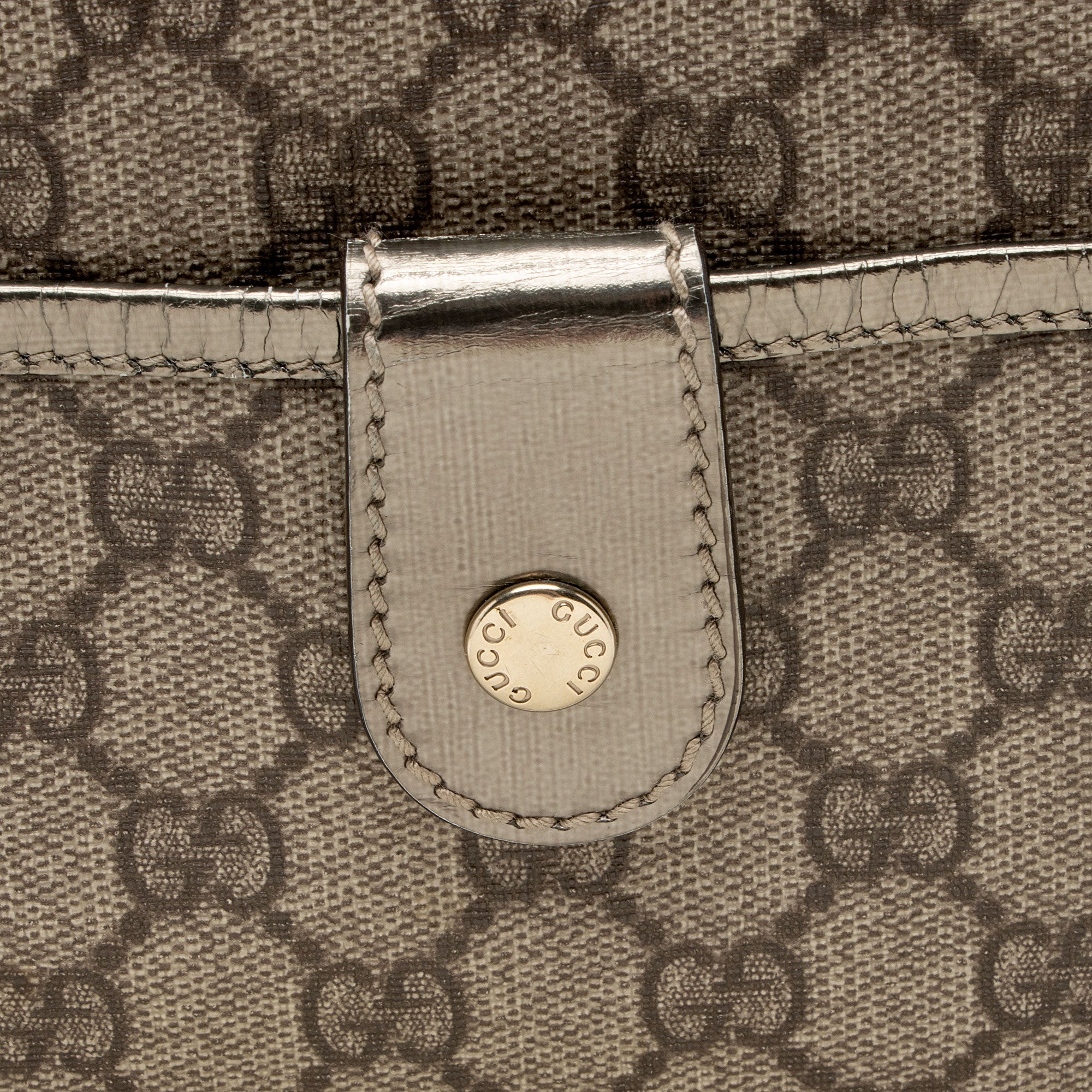 Gucci GG Supreme Pocket Hobo (SHF-hYDufh)
