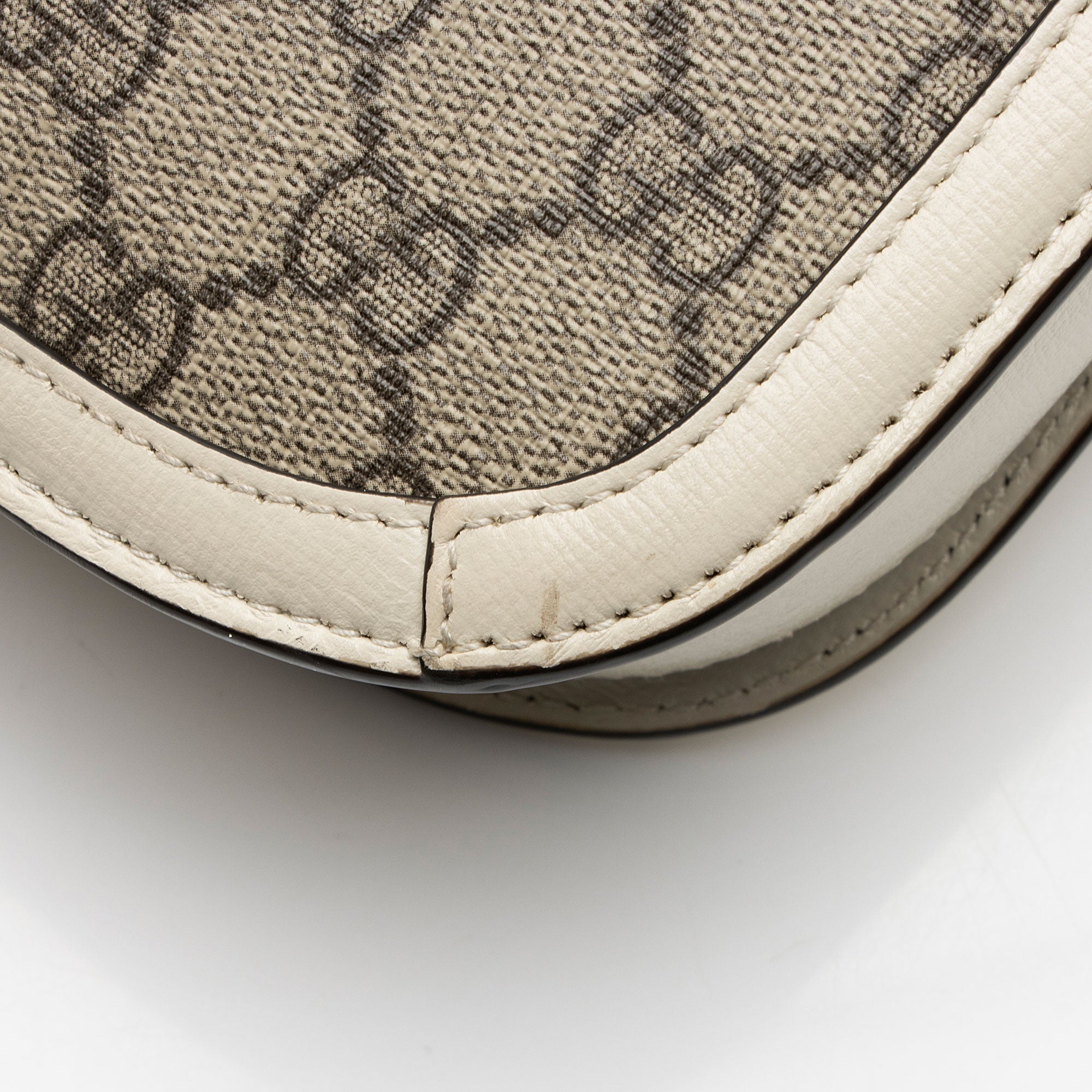 Gucci GG Supreme Horsebit 1955 Medium Shoulder Bag