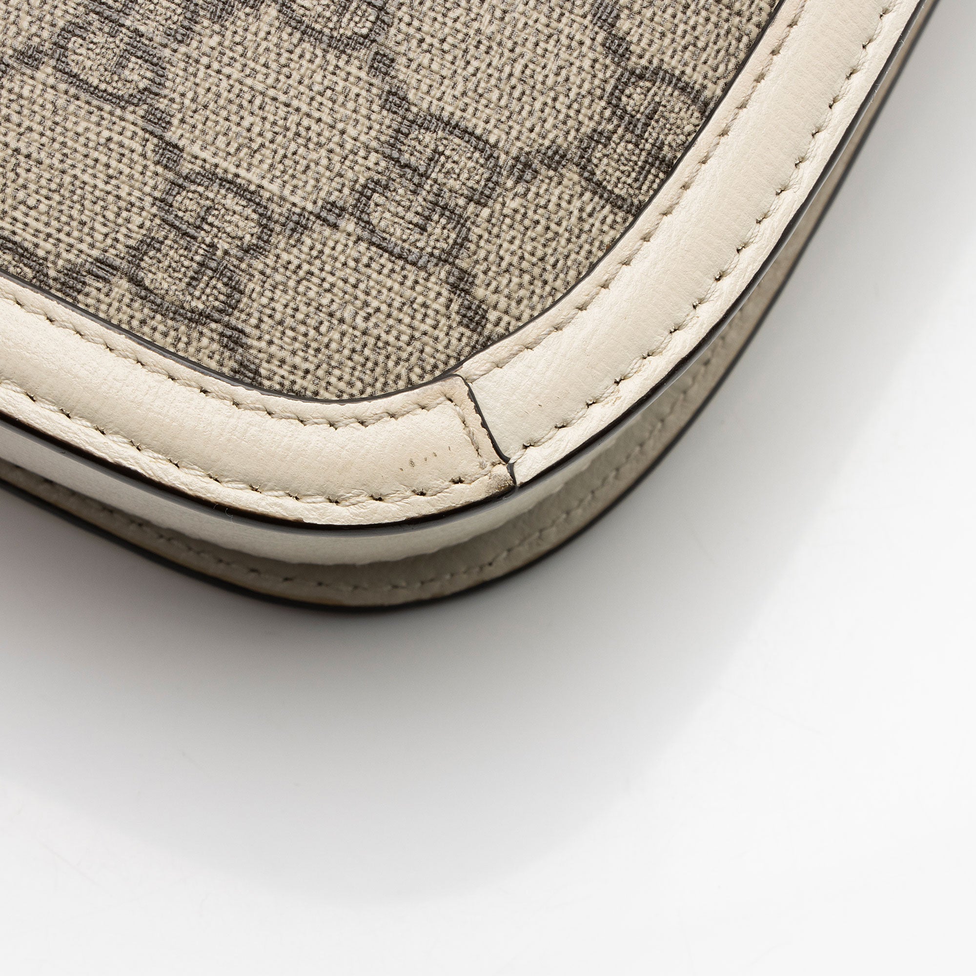 Gucci GG Supreme Horsebit 1955 Medium Shoulder Bag