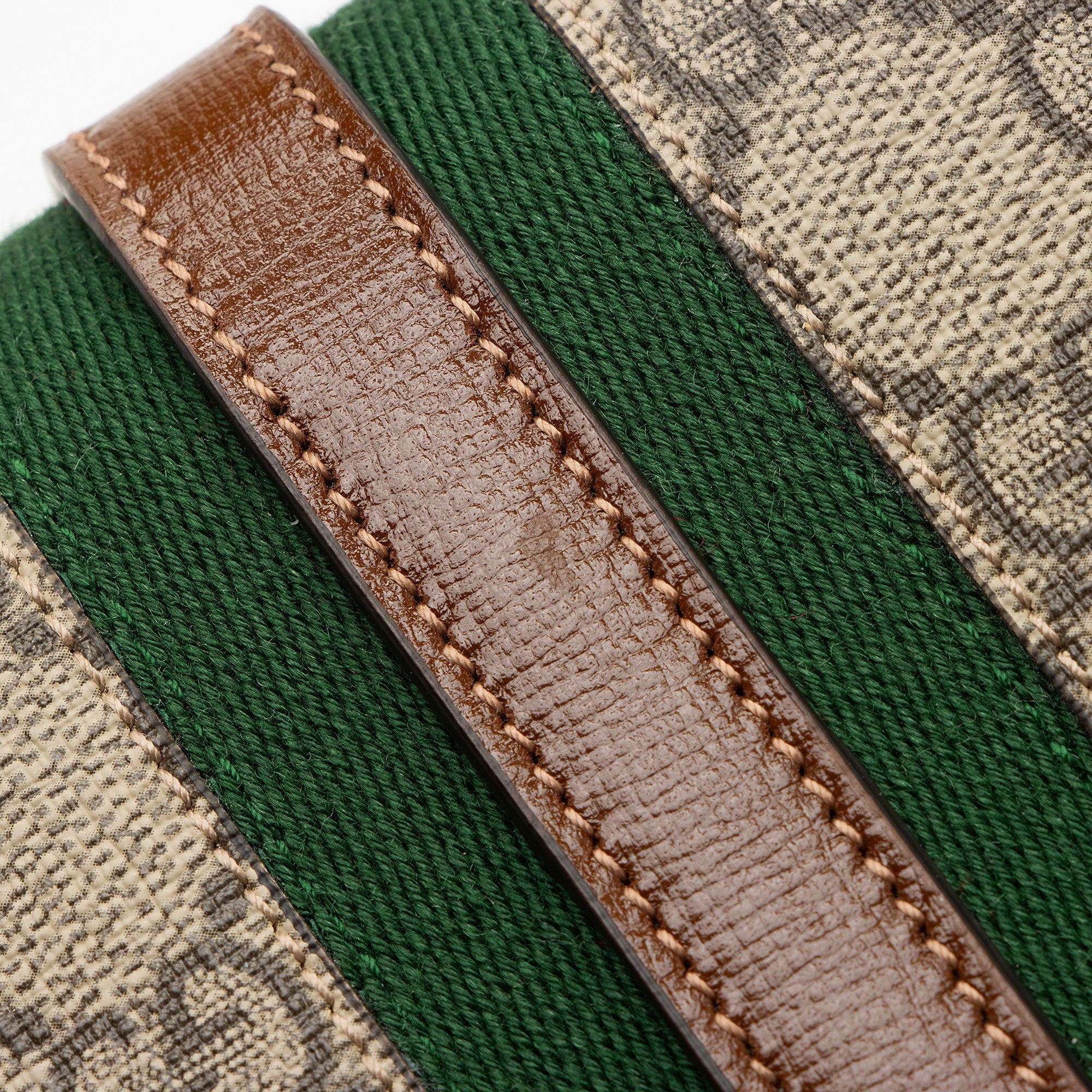 Gucci GG Supreme Jackie 1961 Chain Wallet (SHF-4Ai3Gr)