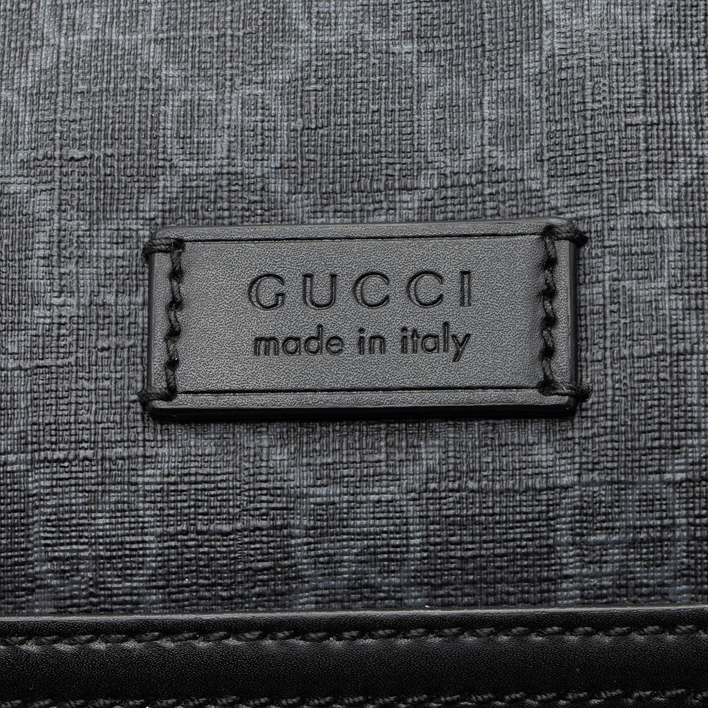 Gucci GG Supreme Messenger