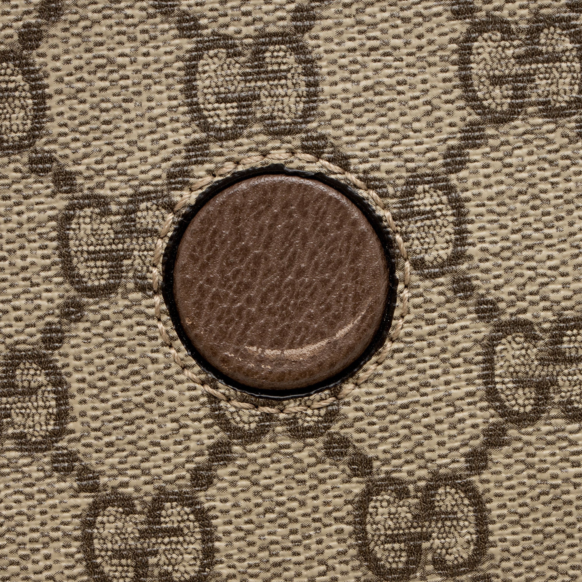 Gucci GG Supreme Neo Vintage Flap Medium Messenger