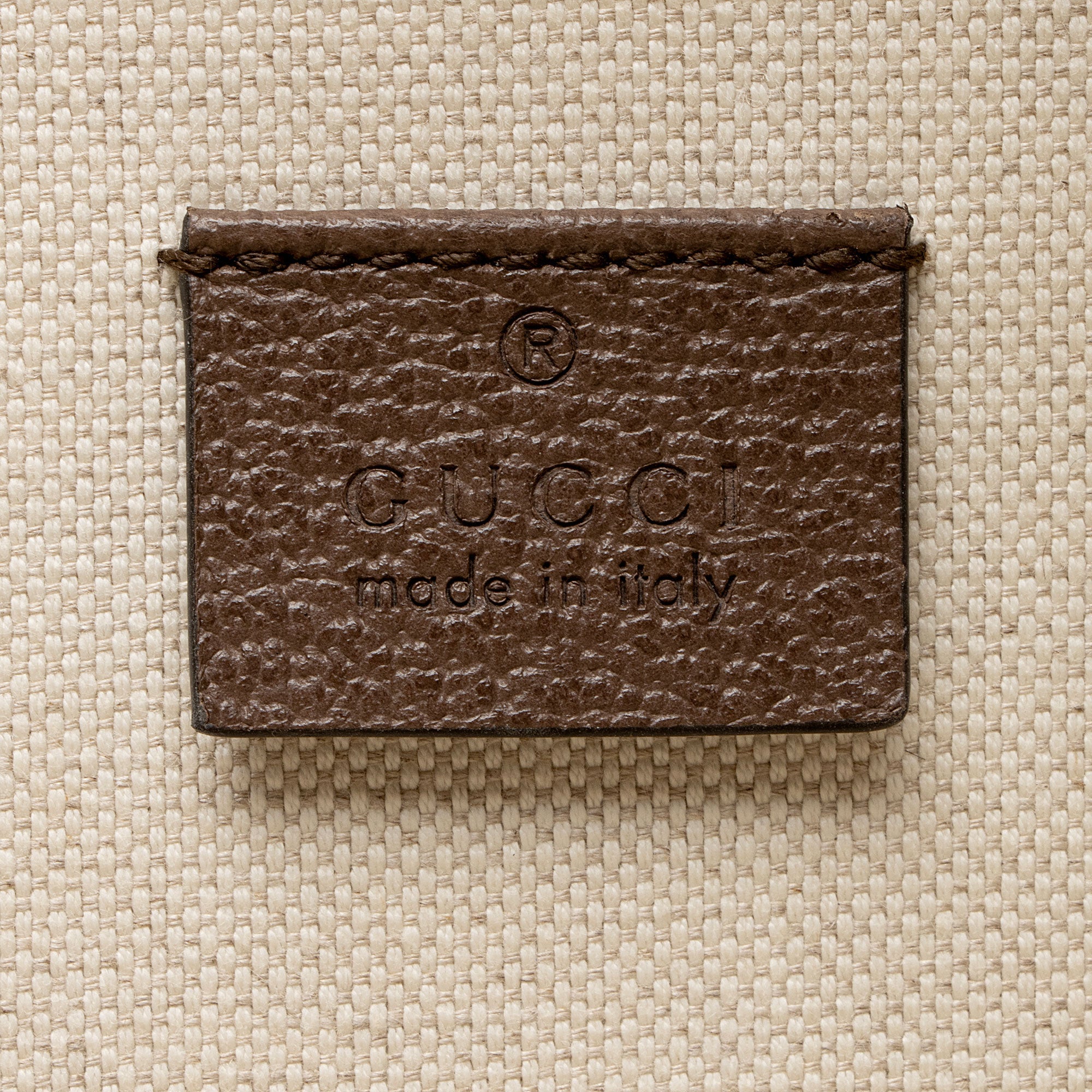 Gucci GG Supreme Neo Vintage Flap Medium Messenger