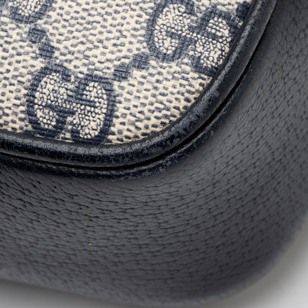 Gucci GG Supreme Ophidia Studded Web Flap Small Messenger (SHF-PTZrcp)