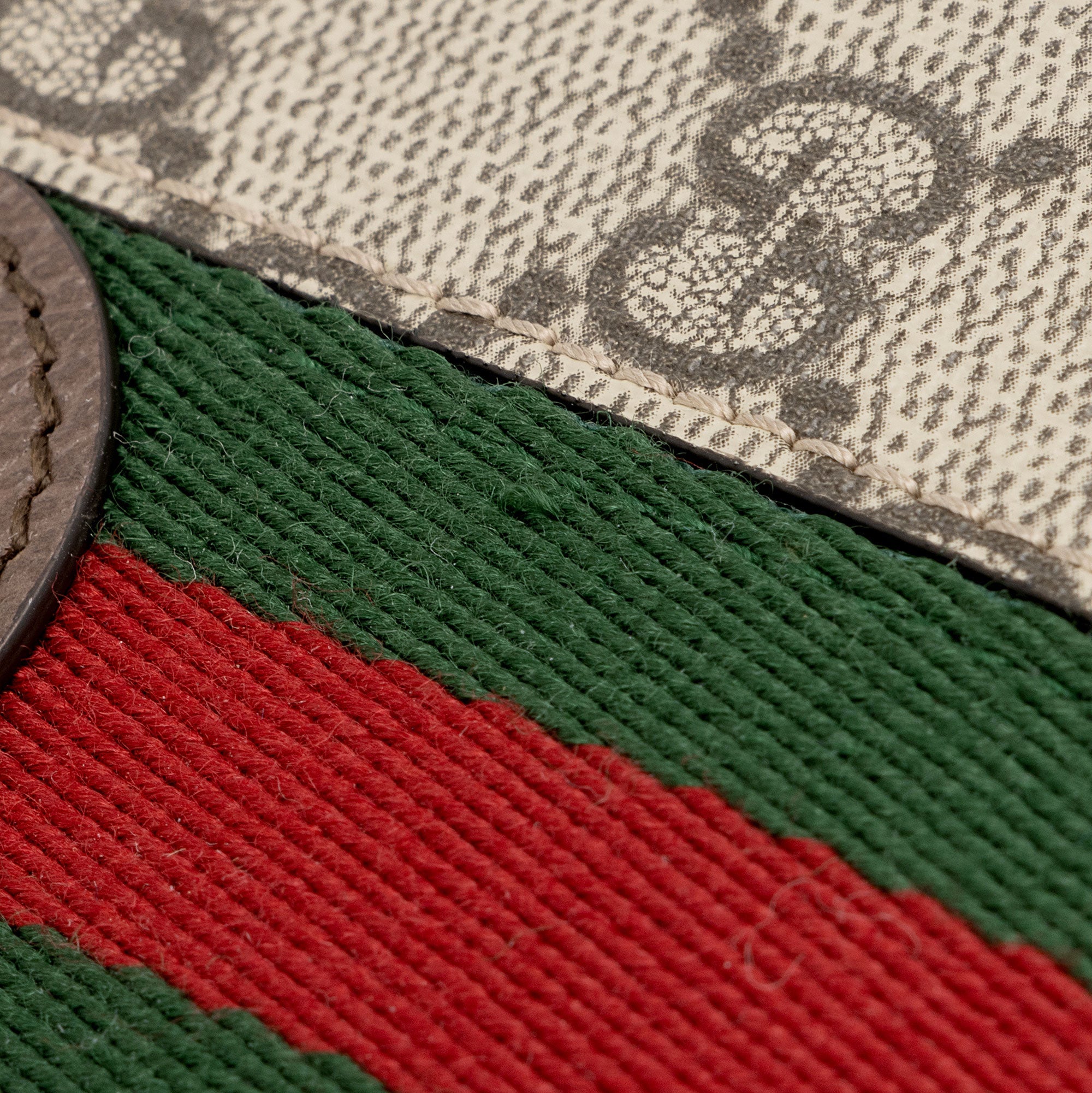 Gucci GG Supreme Ophidia Pouch (SHF-3cQwlt)