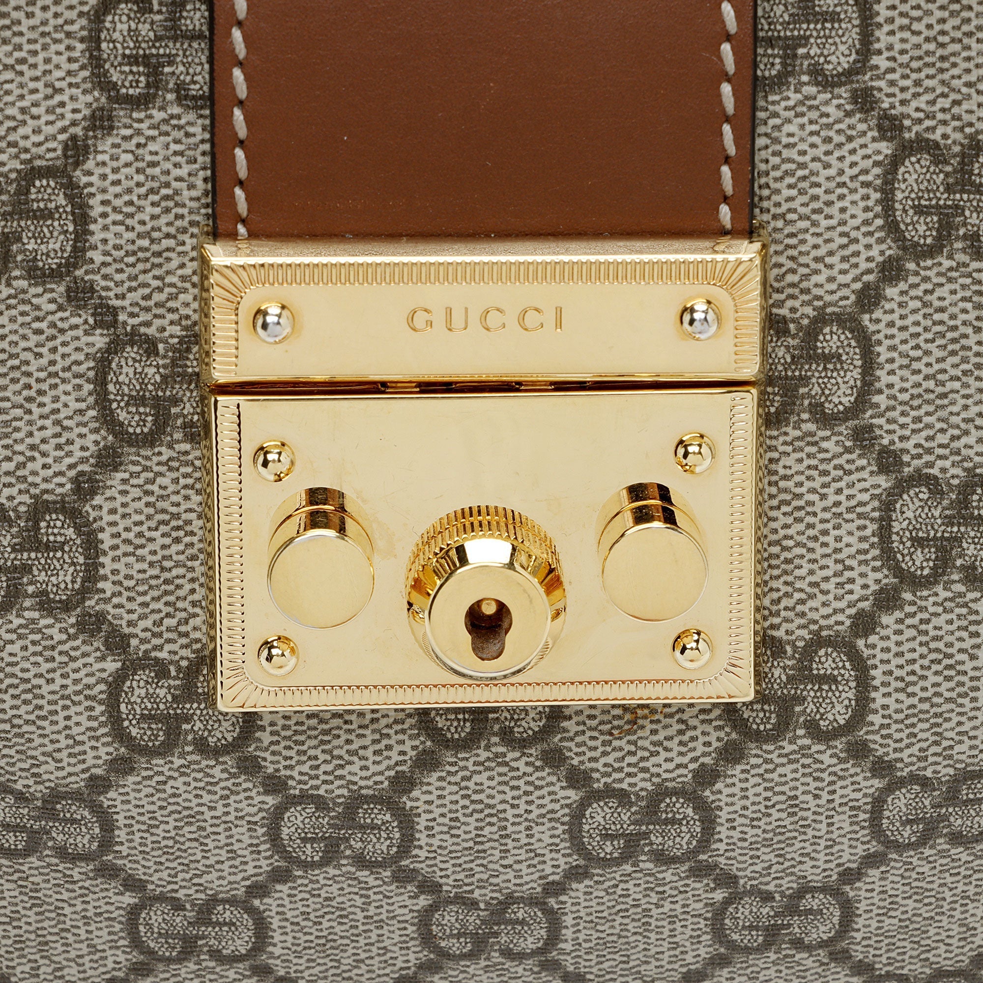 Gucci GG Supreme Padlock Chain Small Shoulder Bag (SHF-Z3zmfK)