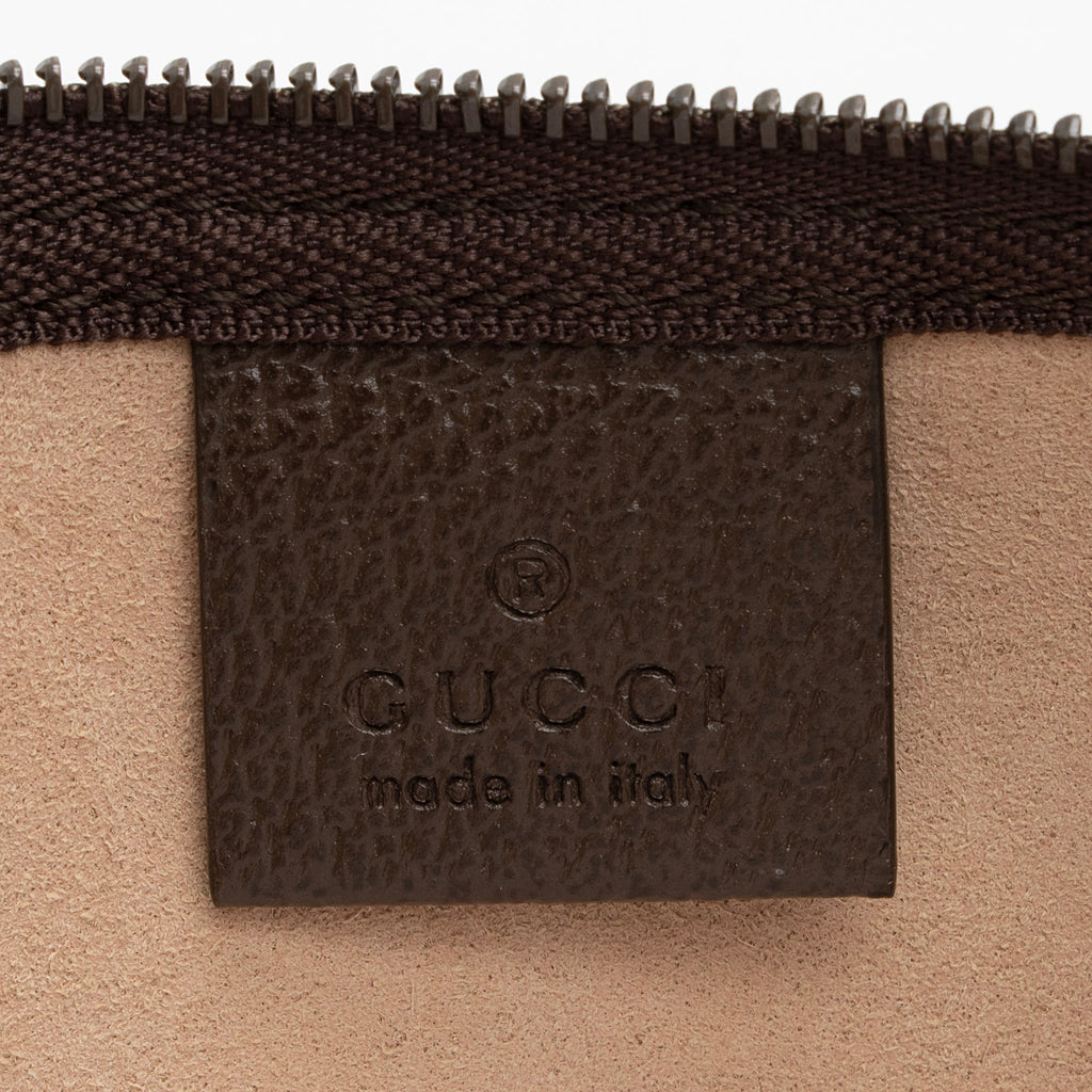 Gucci GG Supreme Pochette (SHF-dYhXFI)