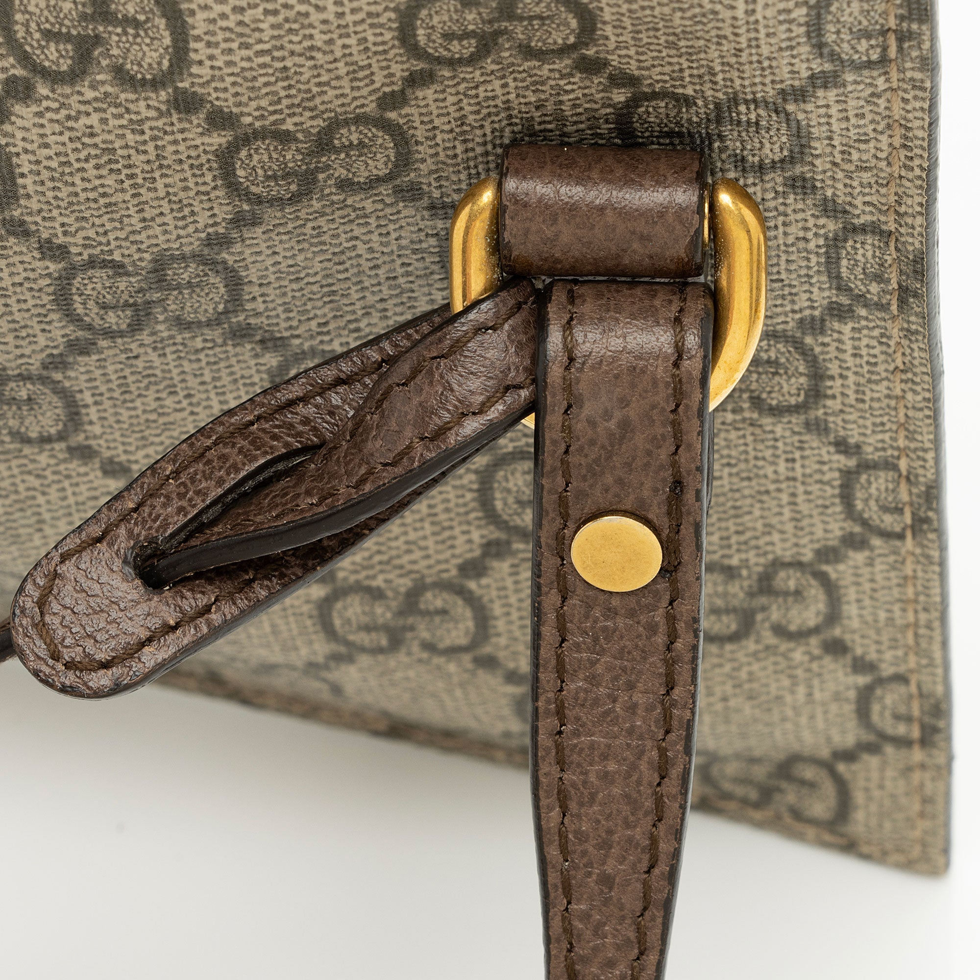 Gucci GG Supreme Pochette (SHF-XHm4SL)