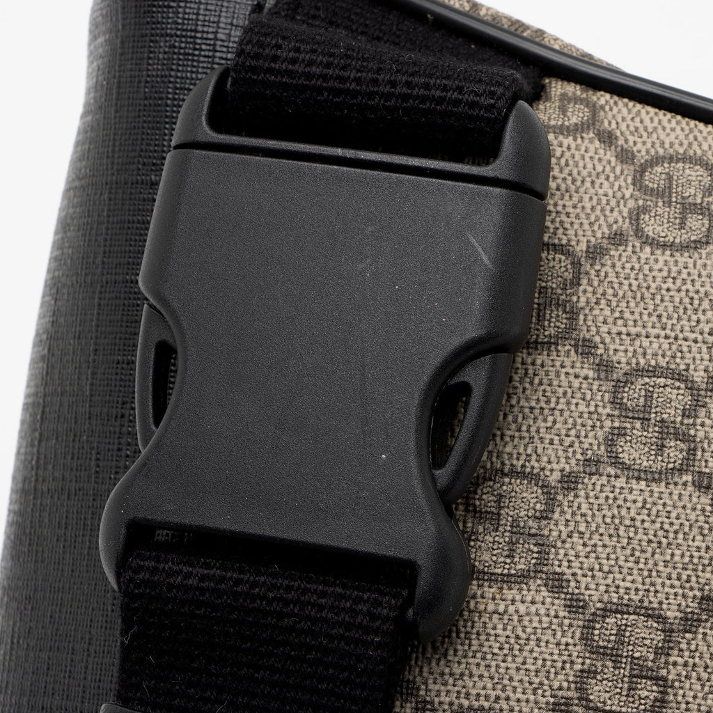 Gucci GG Supreme Small Belt Bag (SHF-Owq7L8)