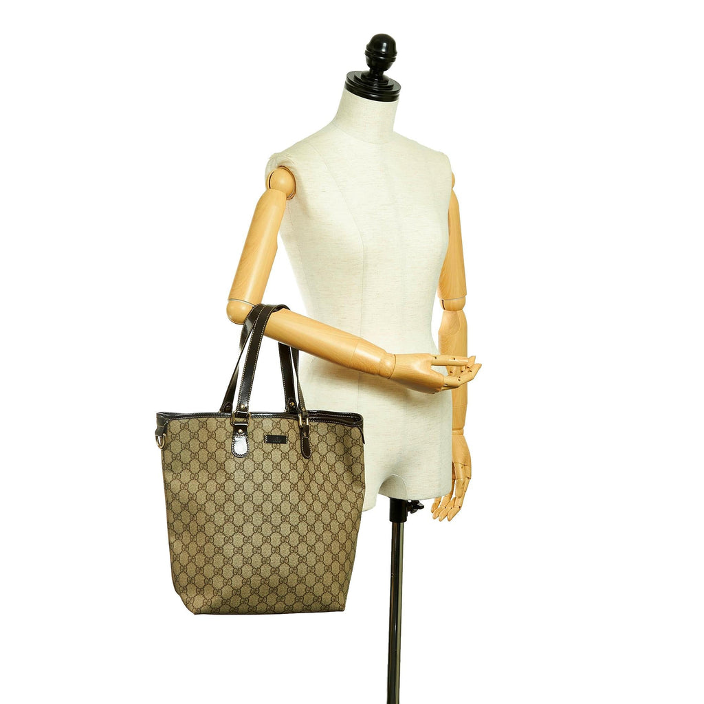 Gucci GG Supreme Tote Bag (SHG-31415)