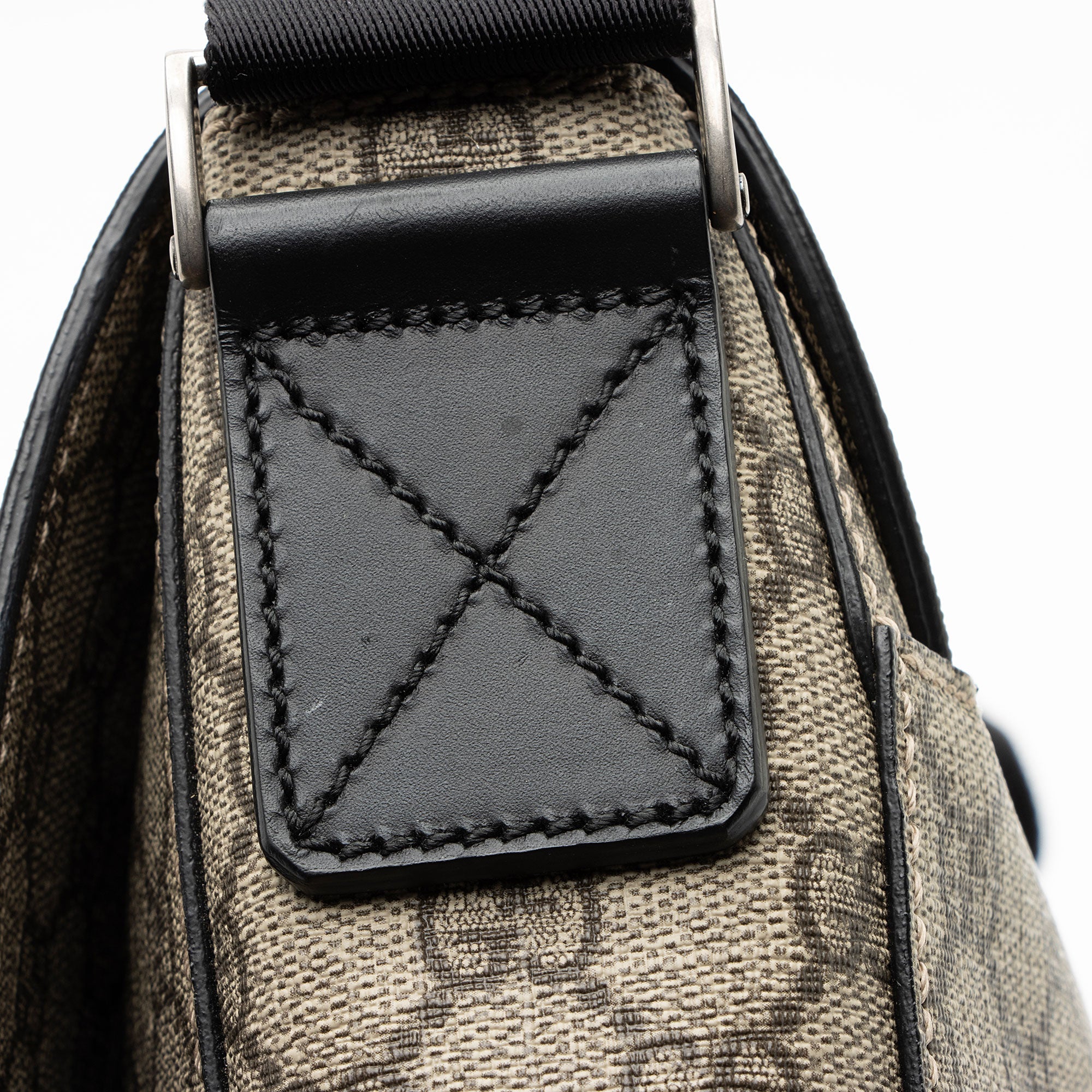 Gucci GG Supreme Web Flap Messenger