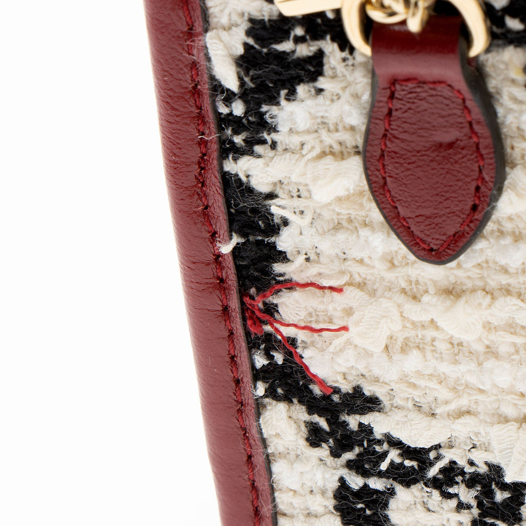 Gucci GG Tweed Pochette