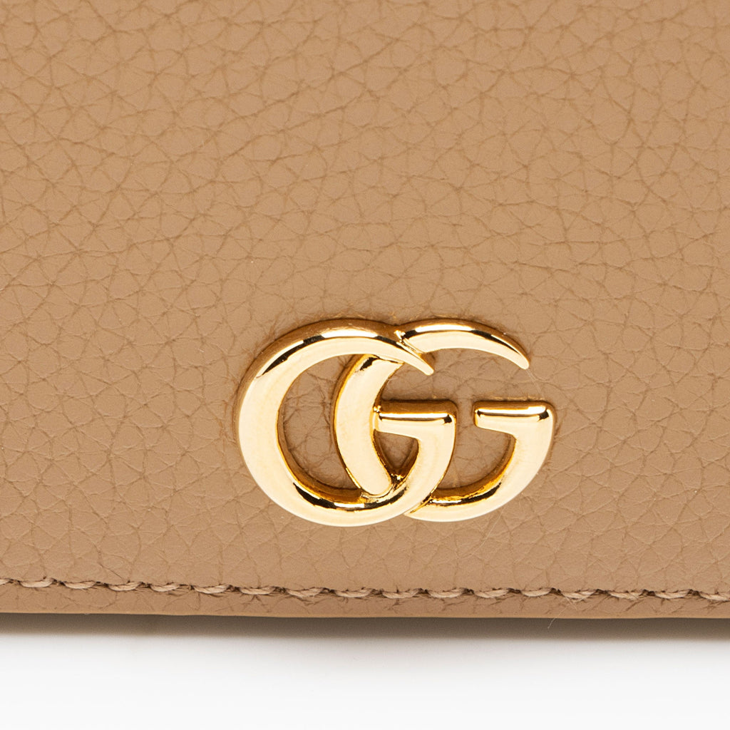 Gucci Grained Calfskin Bicolor GG Marmont Mini Wallet on Chain