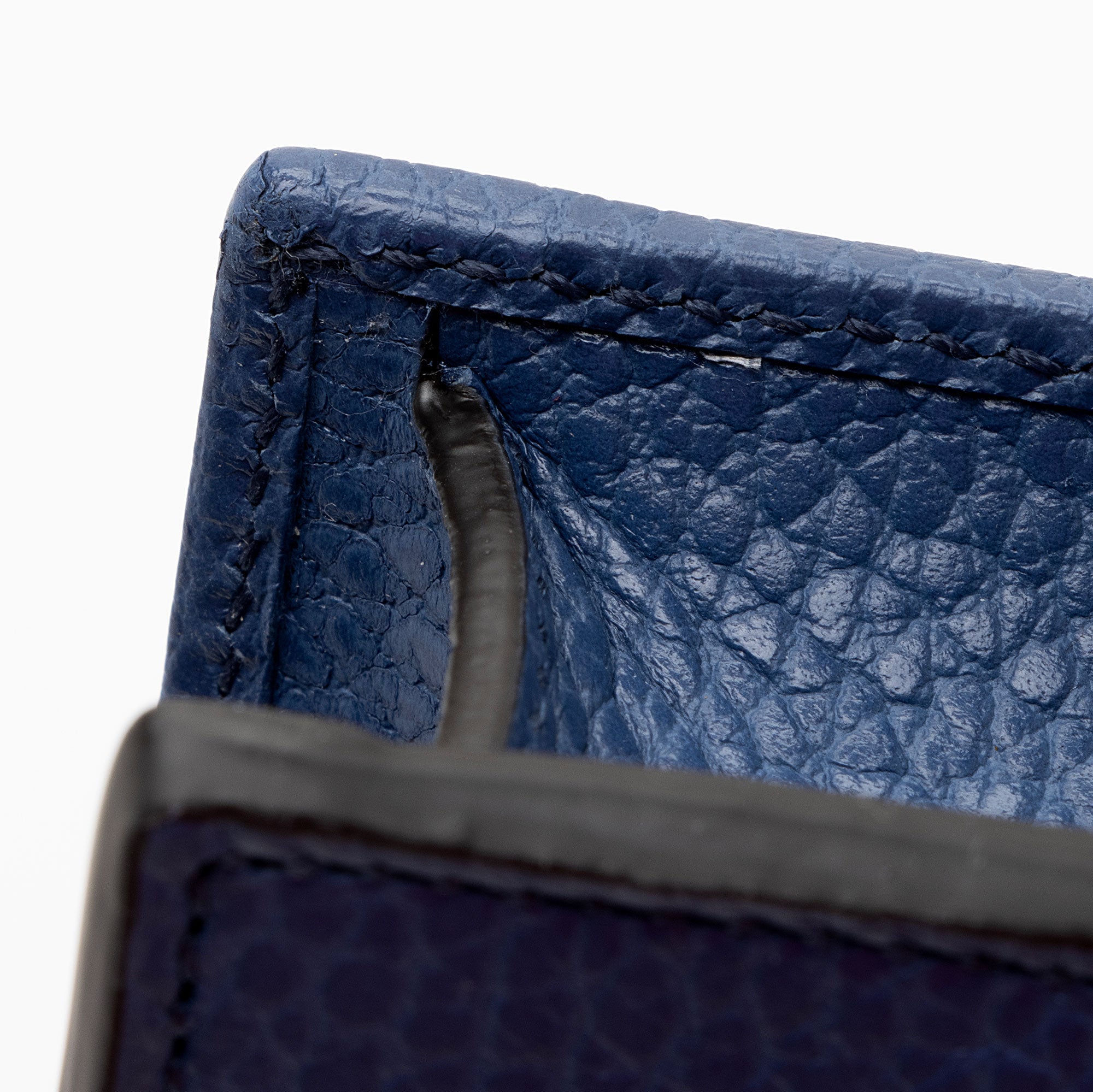 Gucci Grained Calfskin Interlocking G Chain Wallet (SHF-hln5dz)