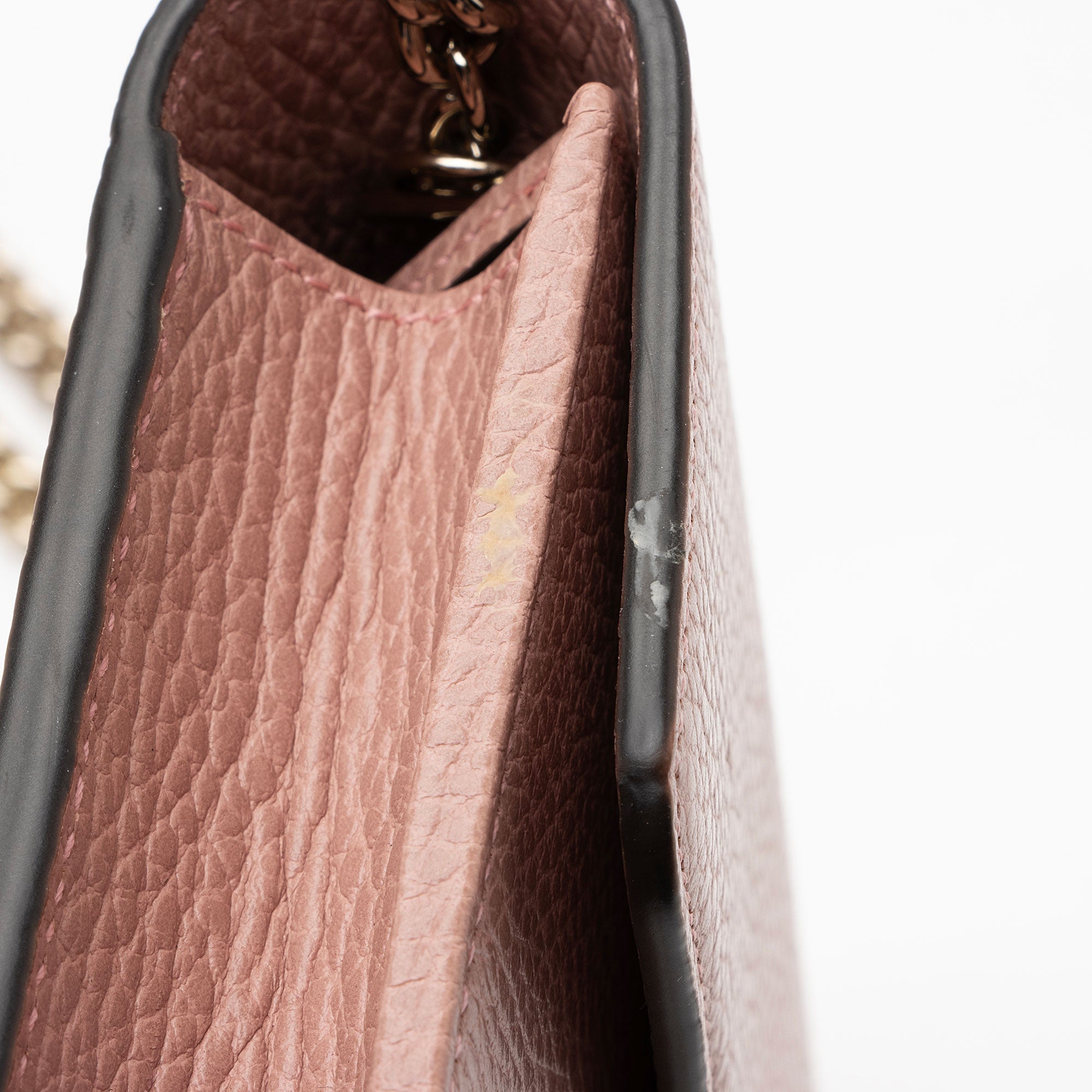 Gucci Grained Calfskin Interlocking G Chain Wallet