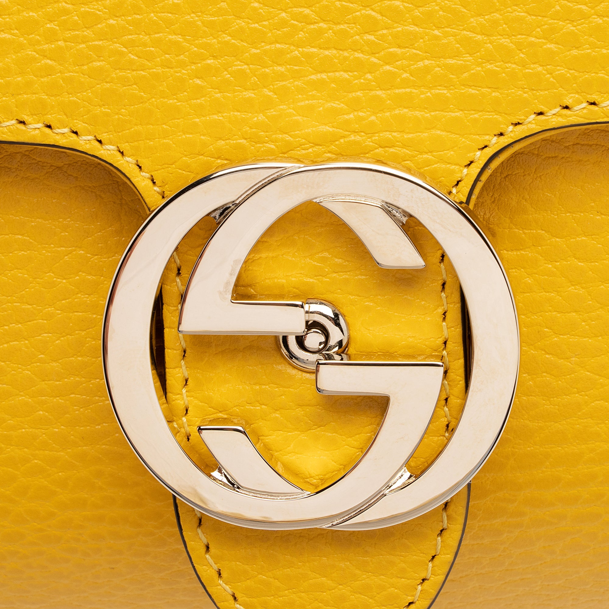 Gucci Grained Calfskin Interlocking G Small Crossbody Bag (SHF-WZ1qPR)