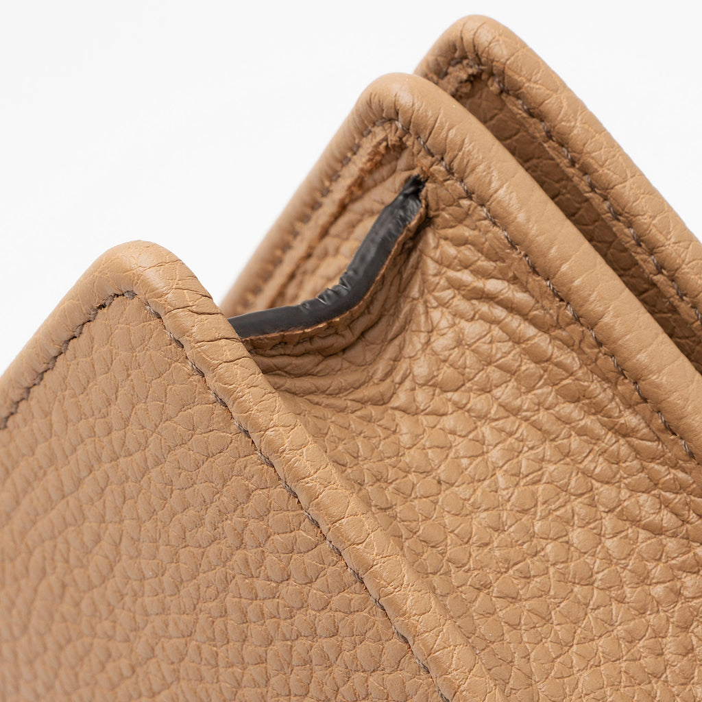 Gucci Grained Leather Soho Wallet on Chain (SHF-ipdVXC)