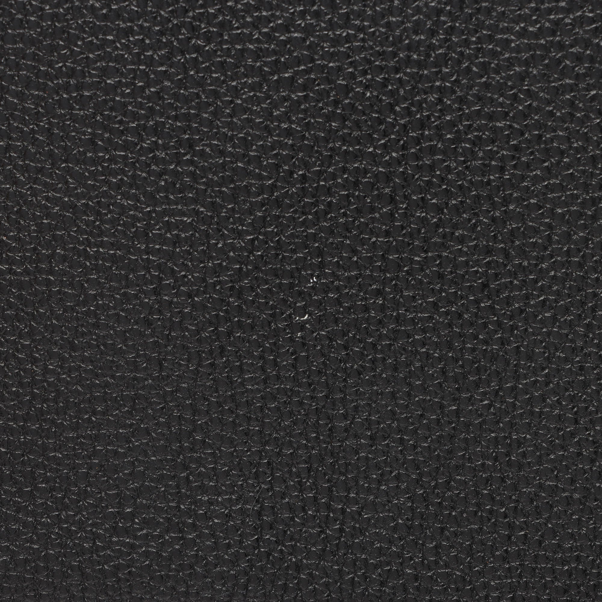 Gucci Grained Leather Zumi Pouch (SHF-AvV2u4)