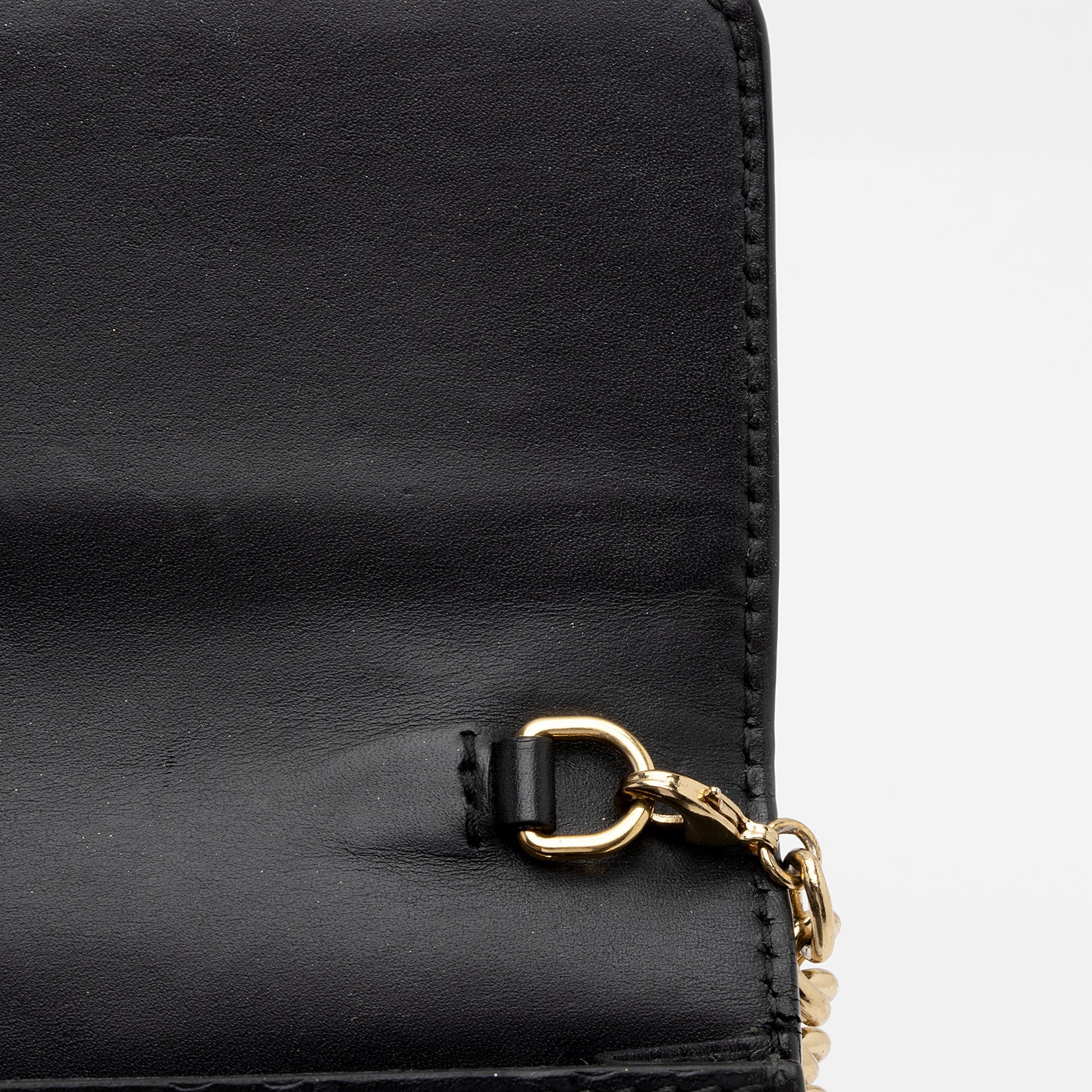 Gucci Guccissima Leather Interlocking G Chain Wallet (SHF-QK9Cxy)