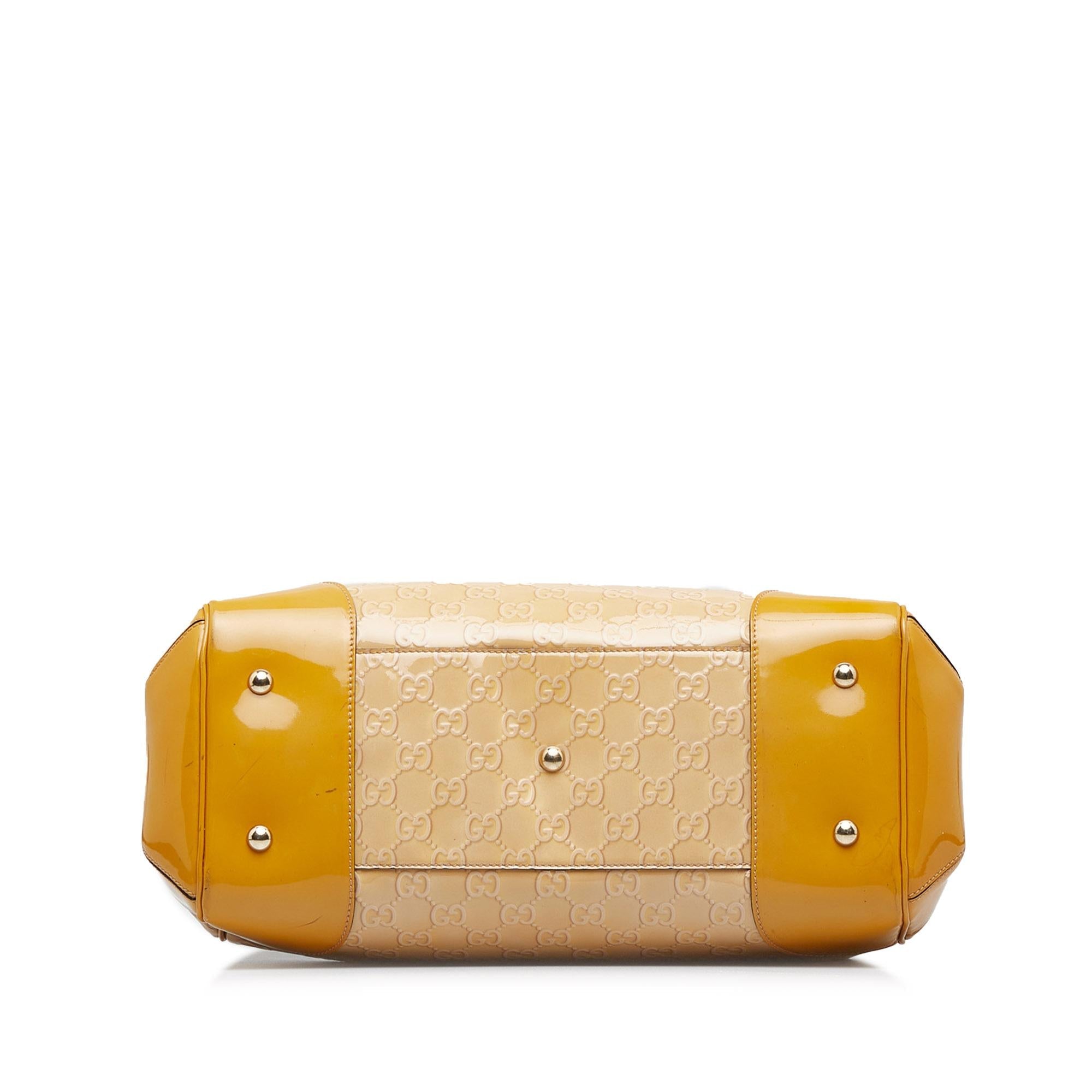Gucci Guccissima Patent Leather Mayfair Handbag (SHG-JsaISF)