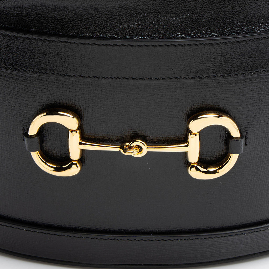 Gucci Leather Horsebit 1955 Drawstring Bucket Bag (SHF-LUUWQJ)