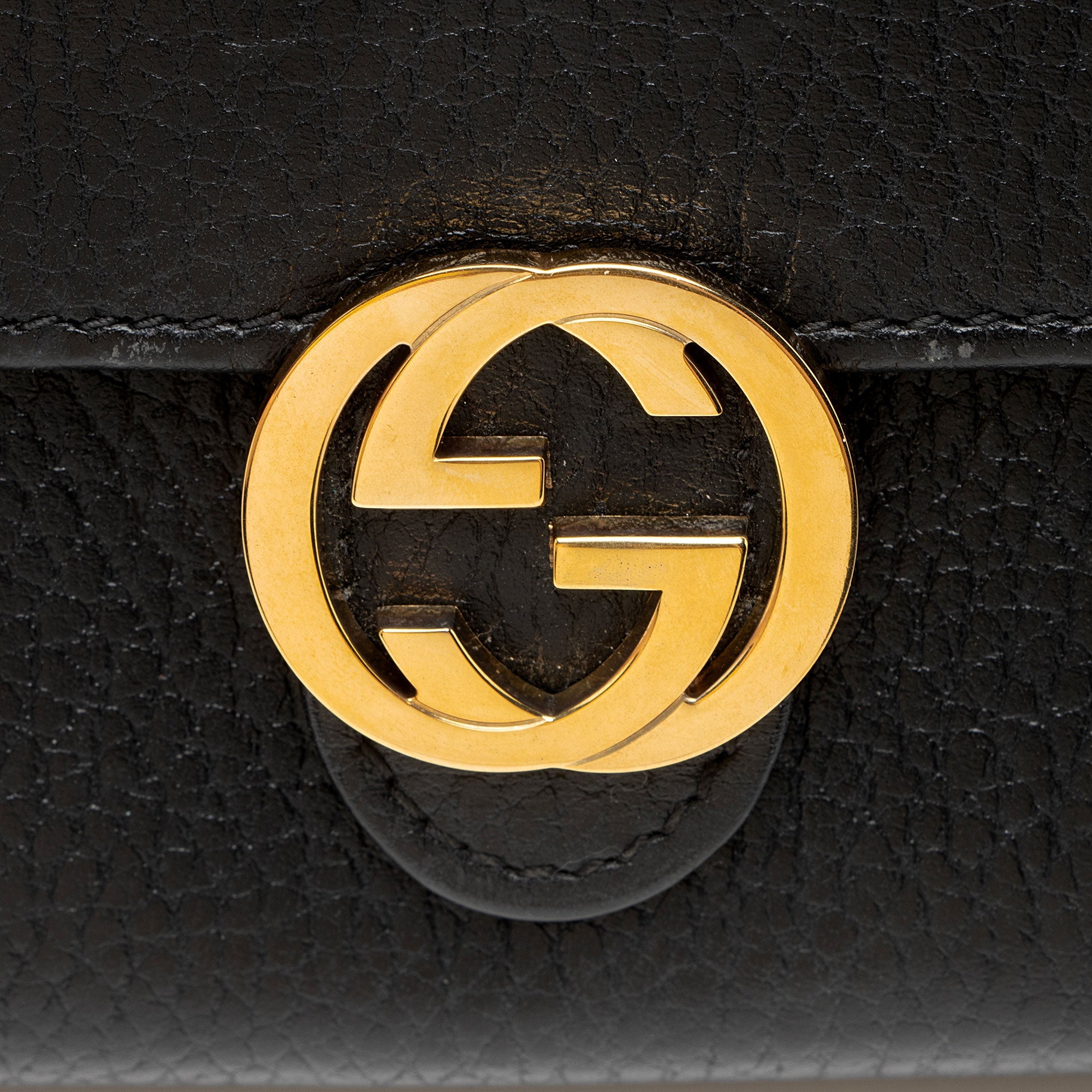 Gucci Leather Interlocking G Continental Wallet