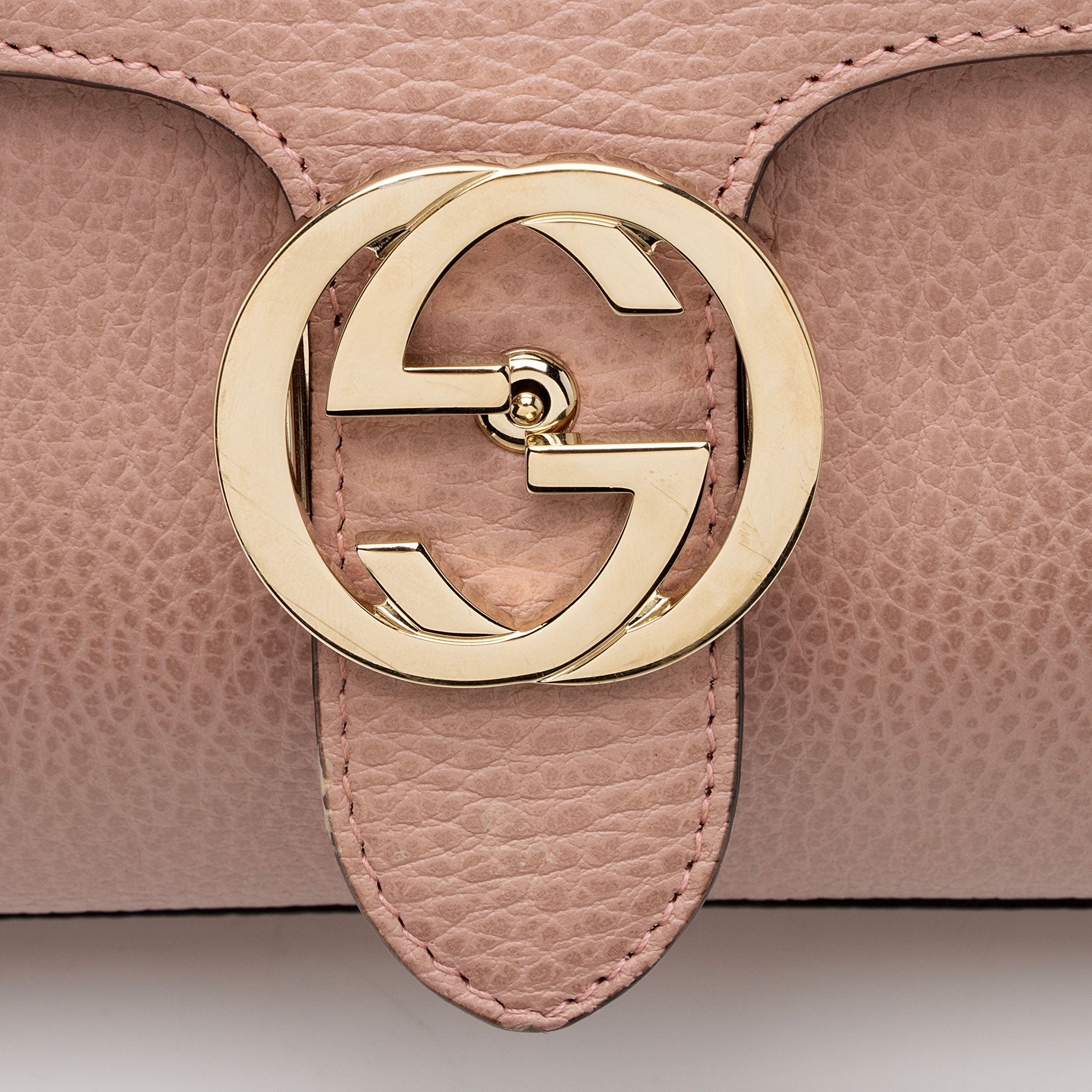 Gucci Leather Interlocking G Small Top Handle (SHF-WEVYEv)