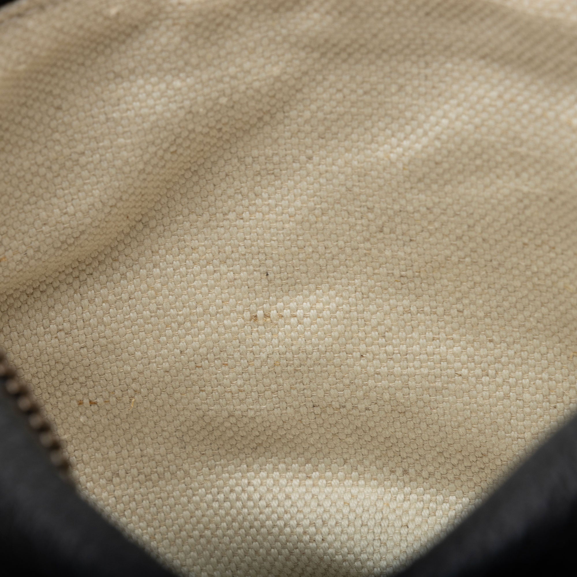 Gucci Leather Logo Belt Bag - FINAL SALE (SHF-884OAb)