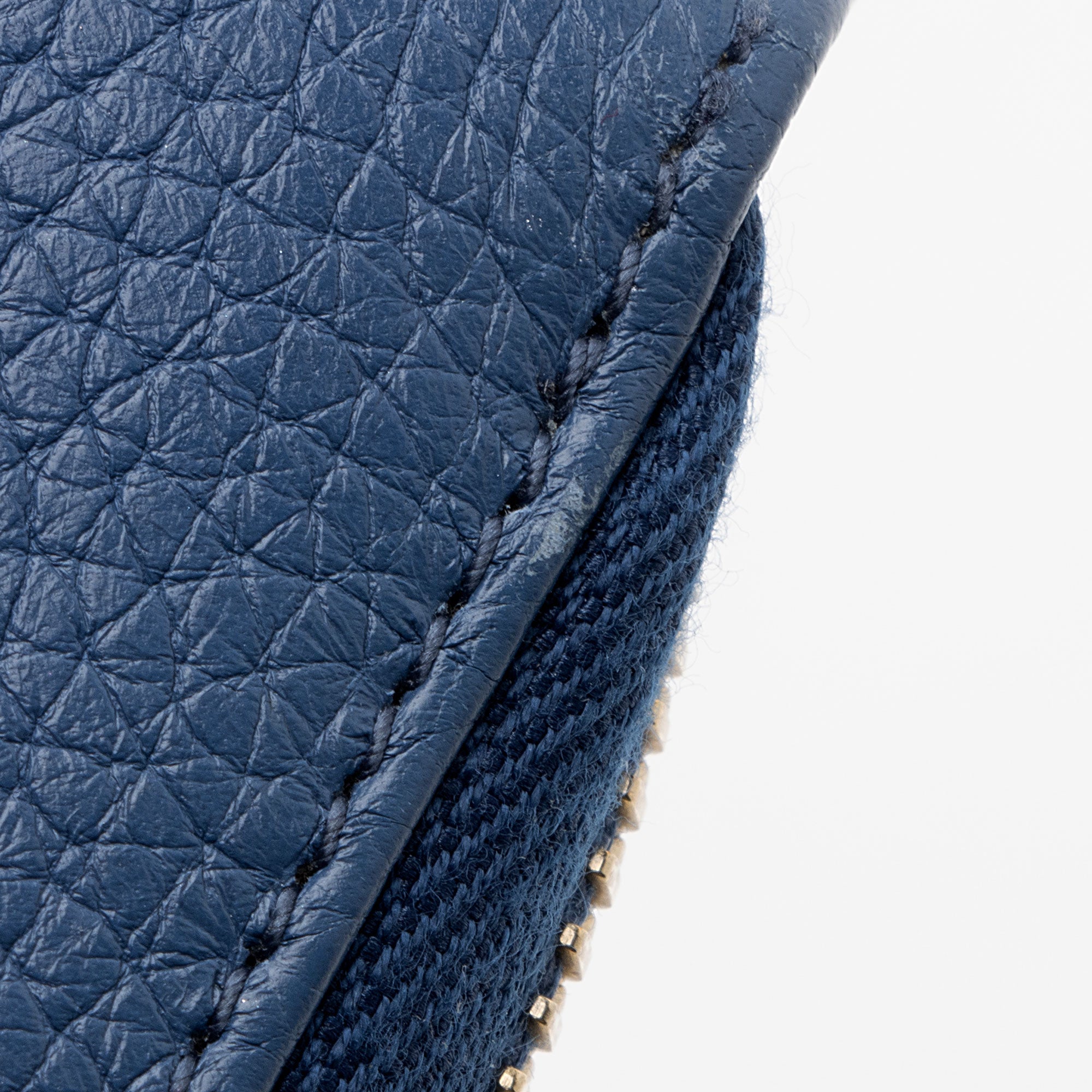 Gucci Leather Soho Compact Zip Around Wallet