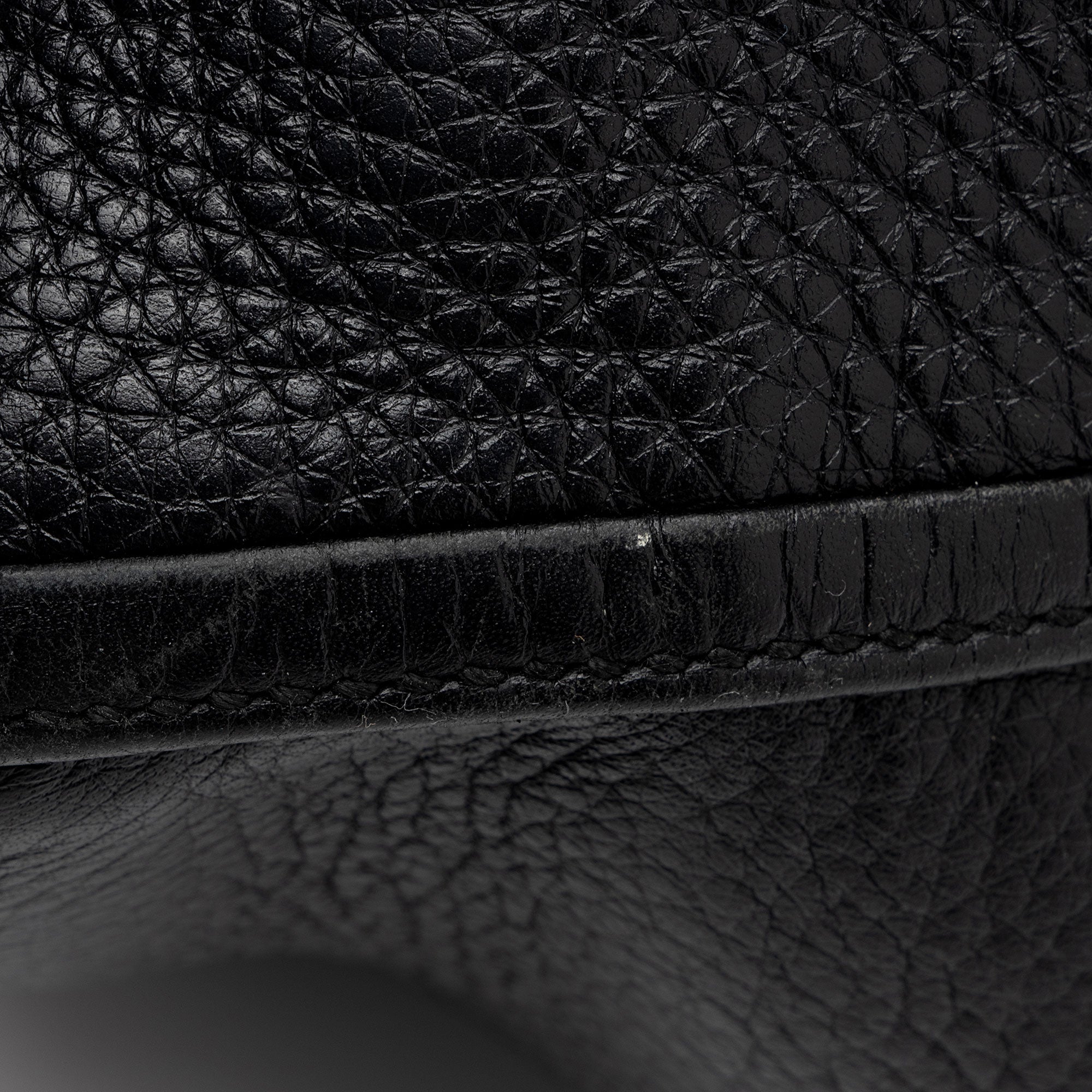 Gucci Leather Soho Top Handle (SHF-LCyvXT)