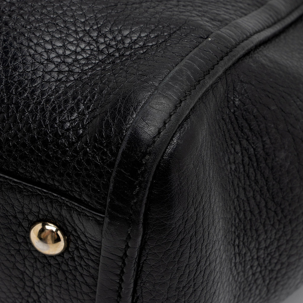 Gucci Leather Soho Top Handle (SHF-LCyvXT)