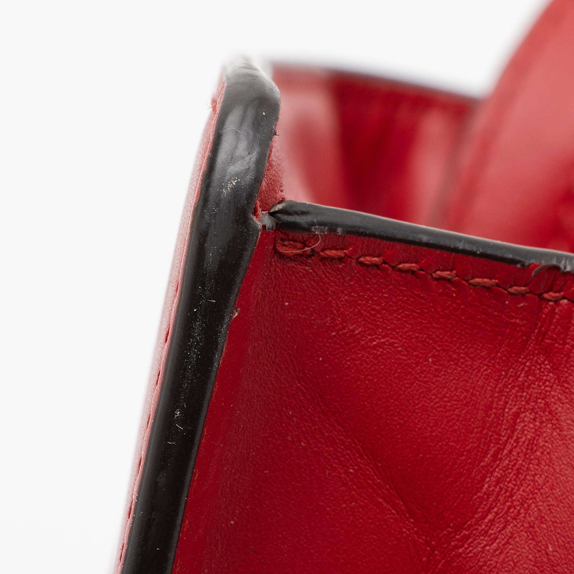 Gucci Leather Sylvie Mini Satchel (SHF-SJmAoq)