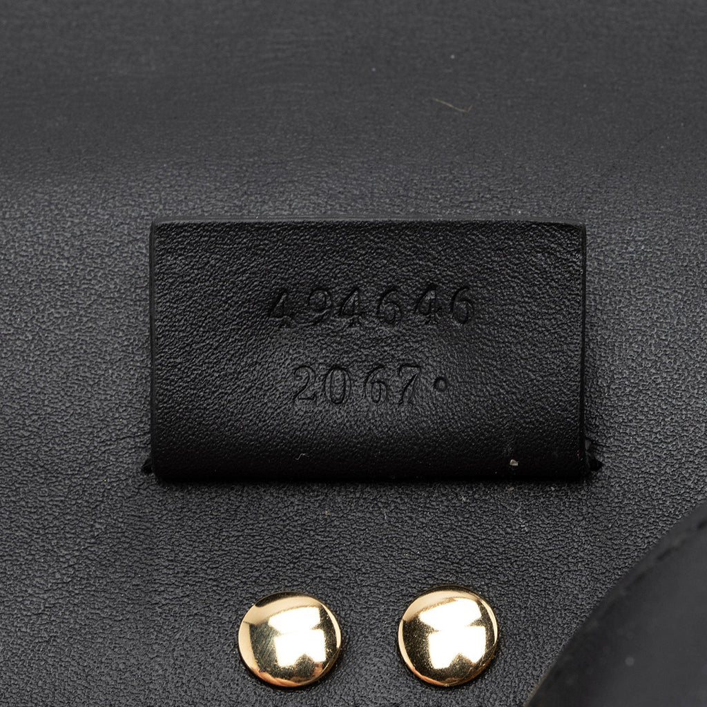 Gucci Leather Sylvie Super Mini Bag (SHF-pKo8lR)