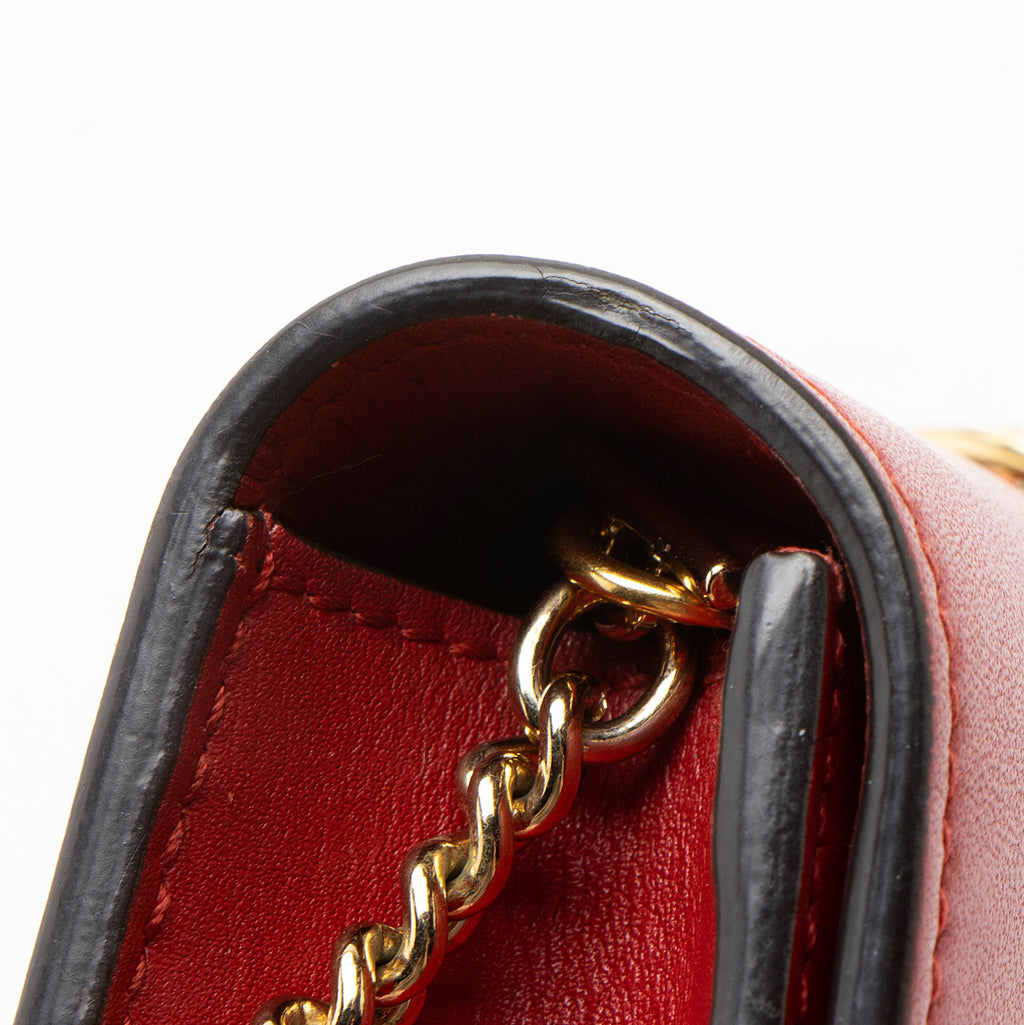 Gucci Leather Sylvie Super Mini Bag