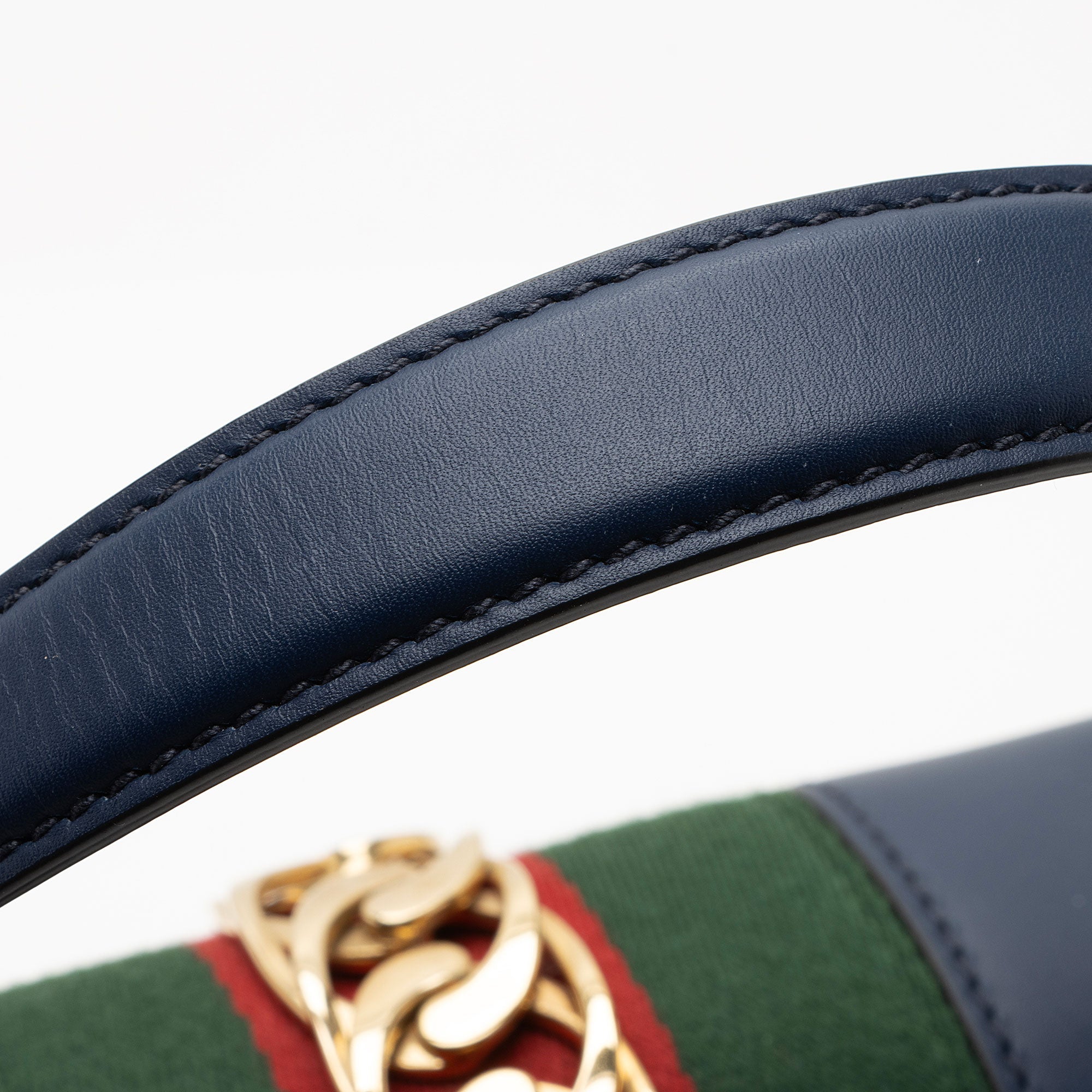 Gucci Leather Sylvie Medium Top Handle (SHF-s5Ji15)