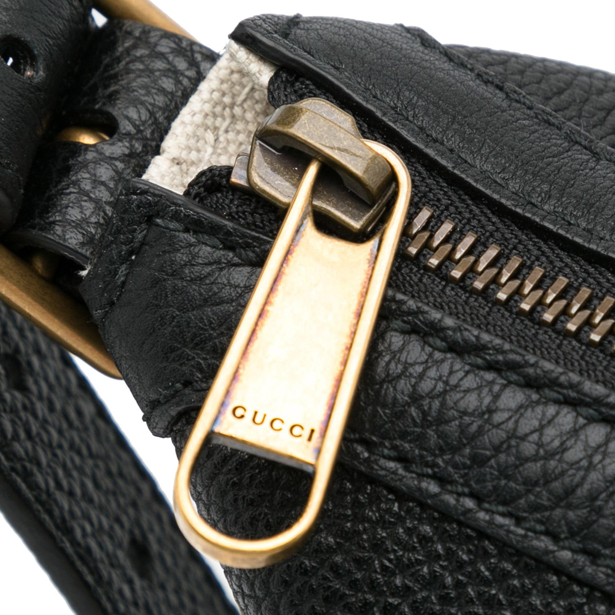 Gucci Logo Half Moon Hobo (SHG-yiN9Q7)
