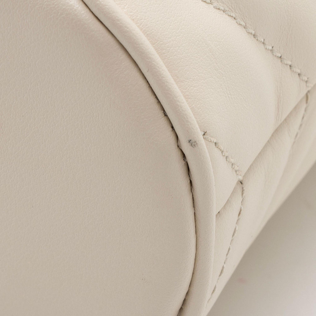 Gucci Matelasse Leather GG Marmont Mini Bucket Bag (SHF-OKI41N)