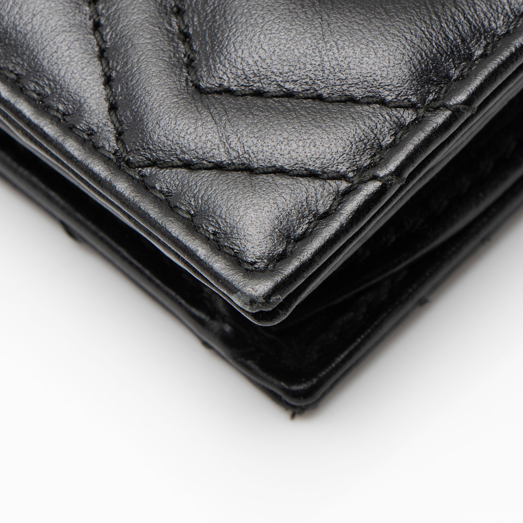 Gucci Matelasse Leather GG Marmont Card Wallet