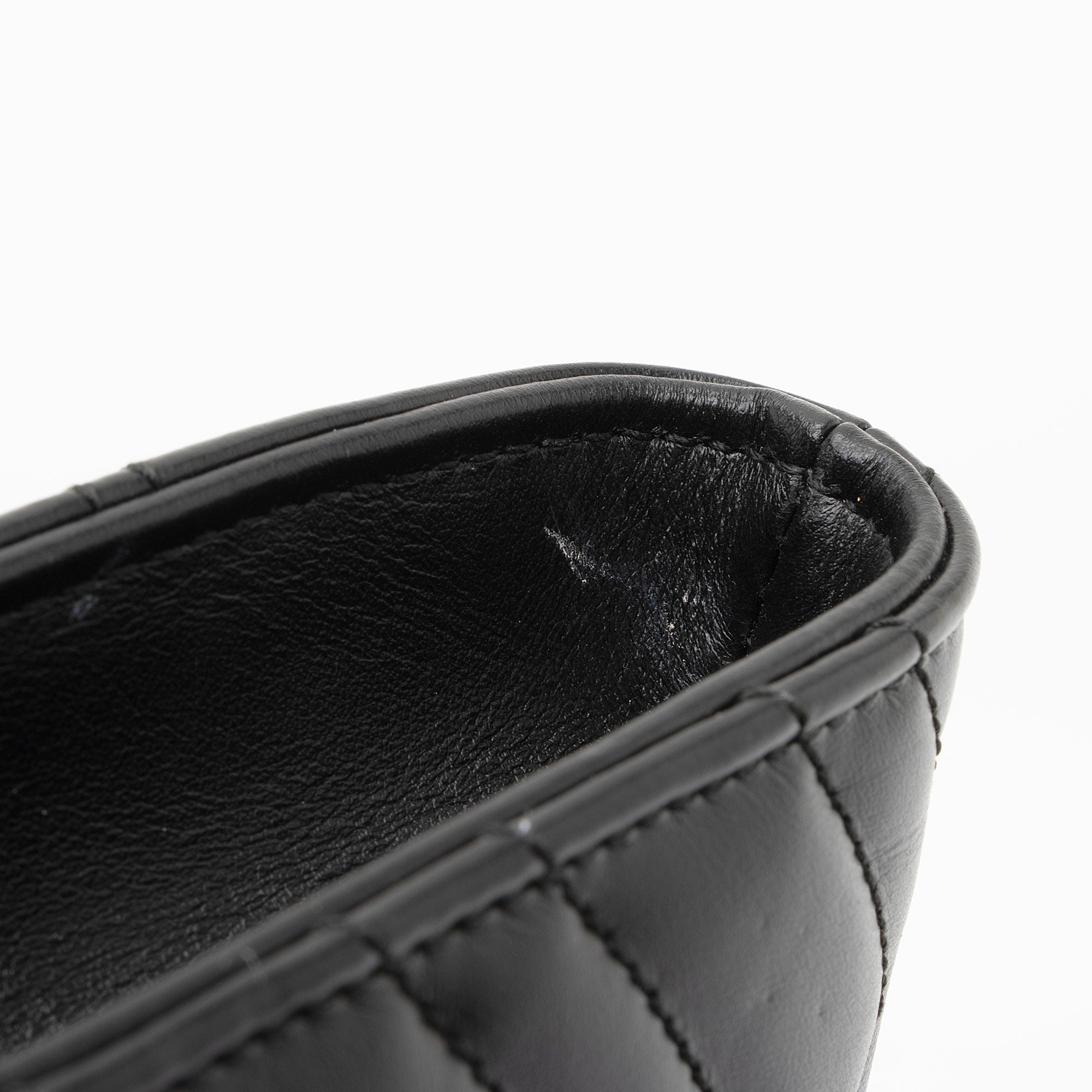 Gucci Matelasse Leather GG Marmont Clutch (SHF-ZRS6E1)