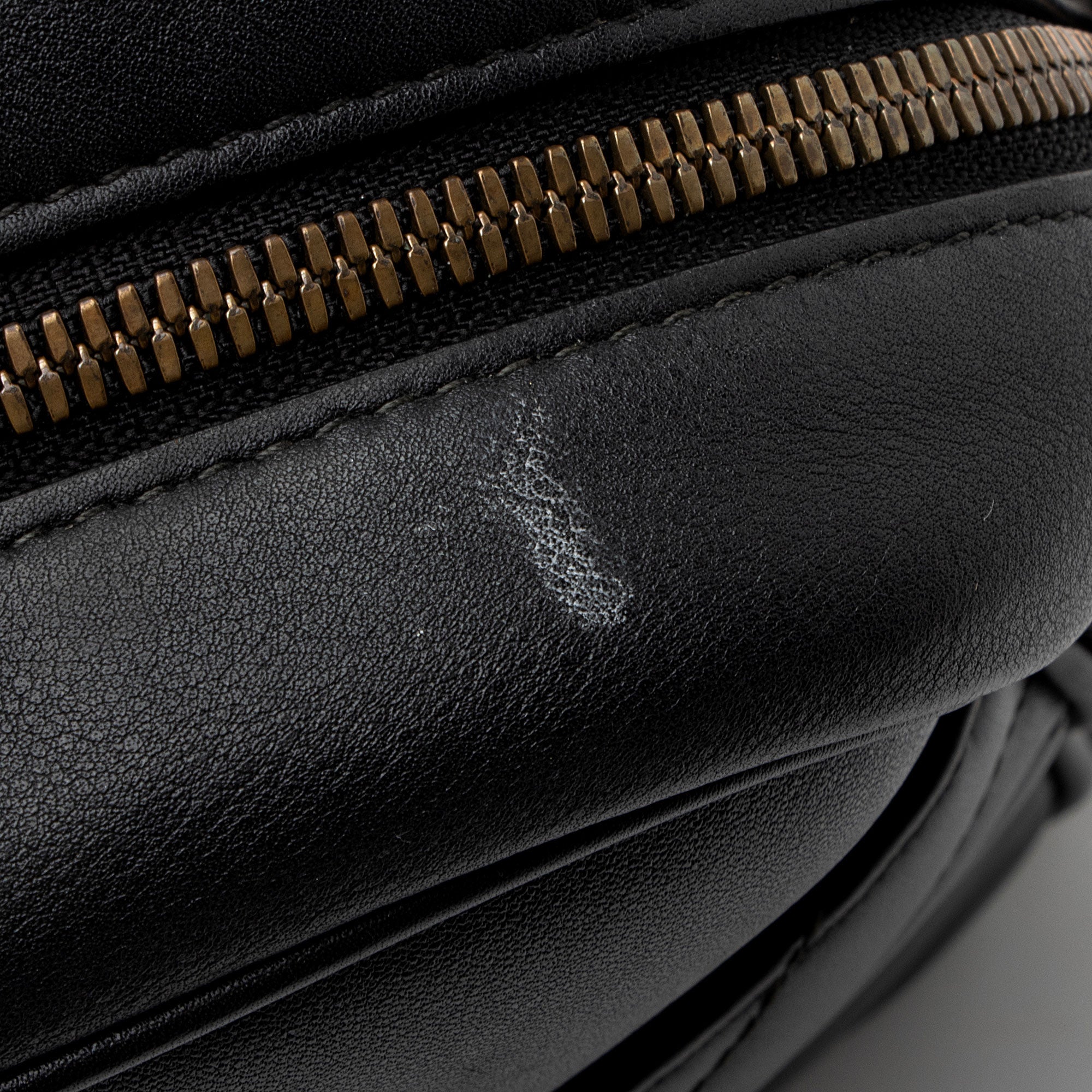 Gucci Matelasse Leather GG Marmont Large Camera Bag