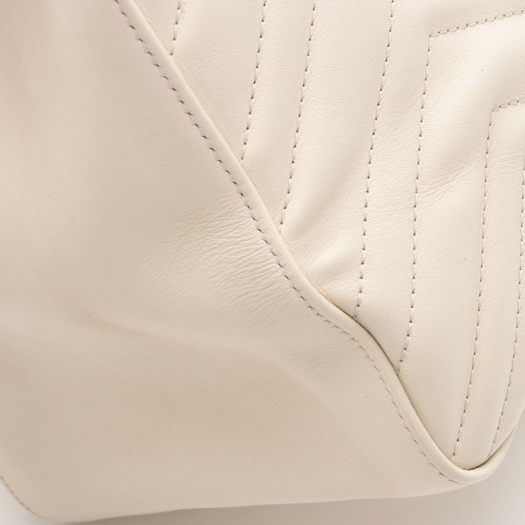Gucci Matelasse Leather GG Marmont Medium Chain Shoulder Bag