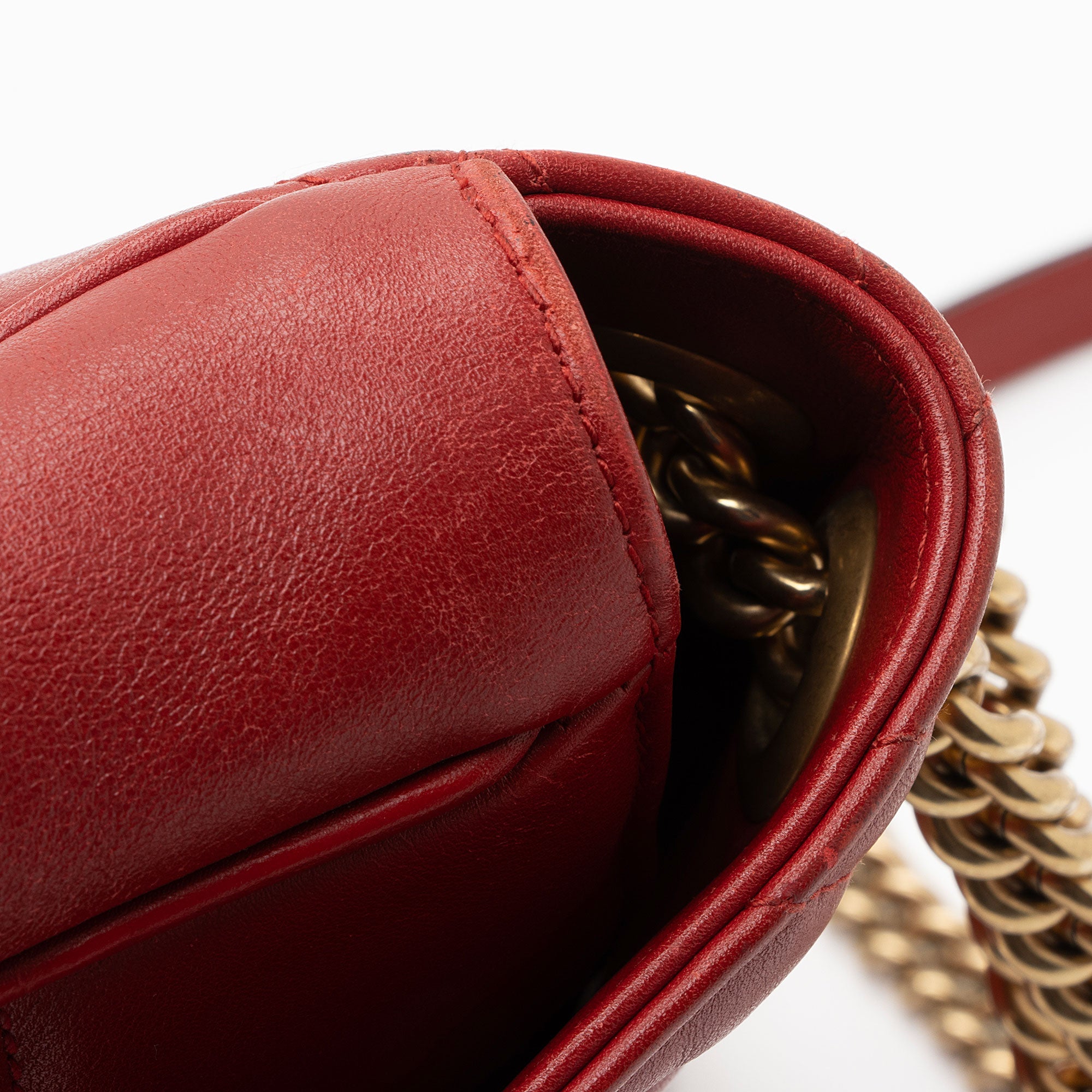 Gucci Matelasse Leather GG Marmont Medium Flap Bag (SHF-nwt9t4)